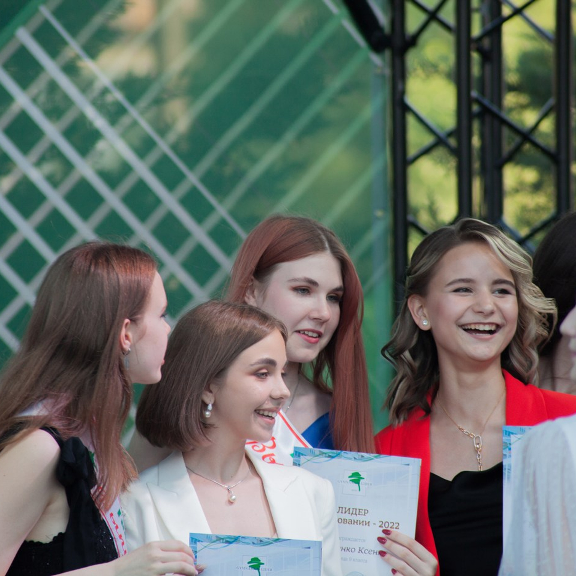 Выпускной в гимназии Лидер