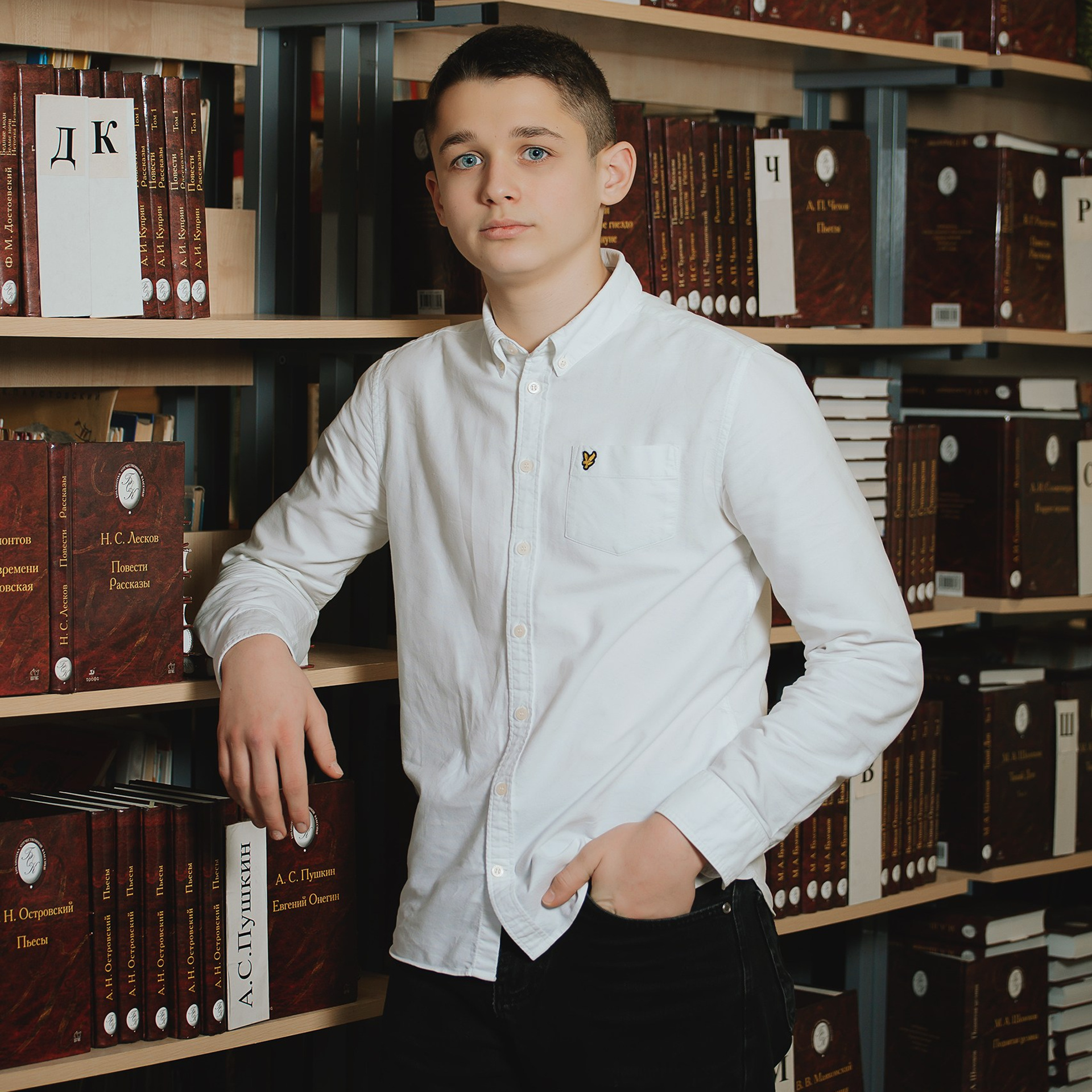 Фотосъемка для выпускного альбома, 9 класс. Фотограф Валерия Азамат — жизнь в каждом кадре