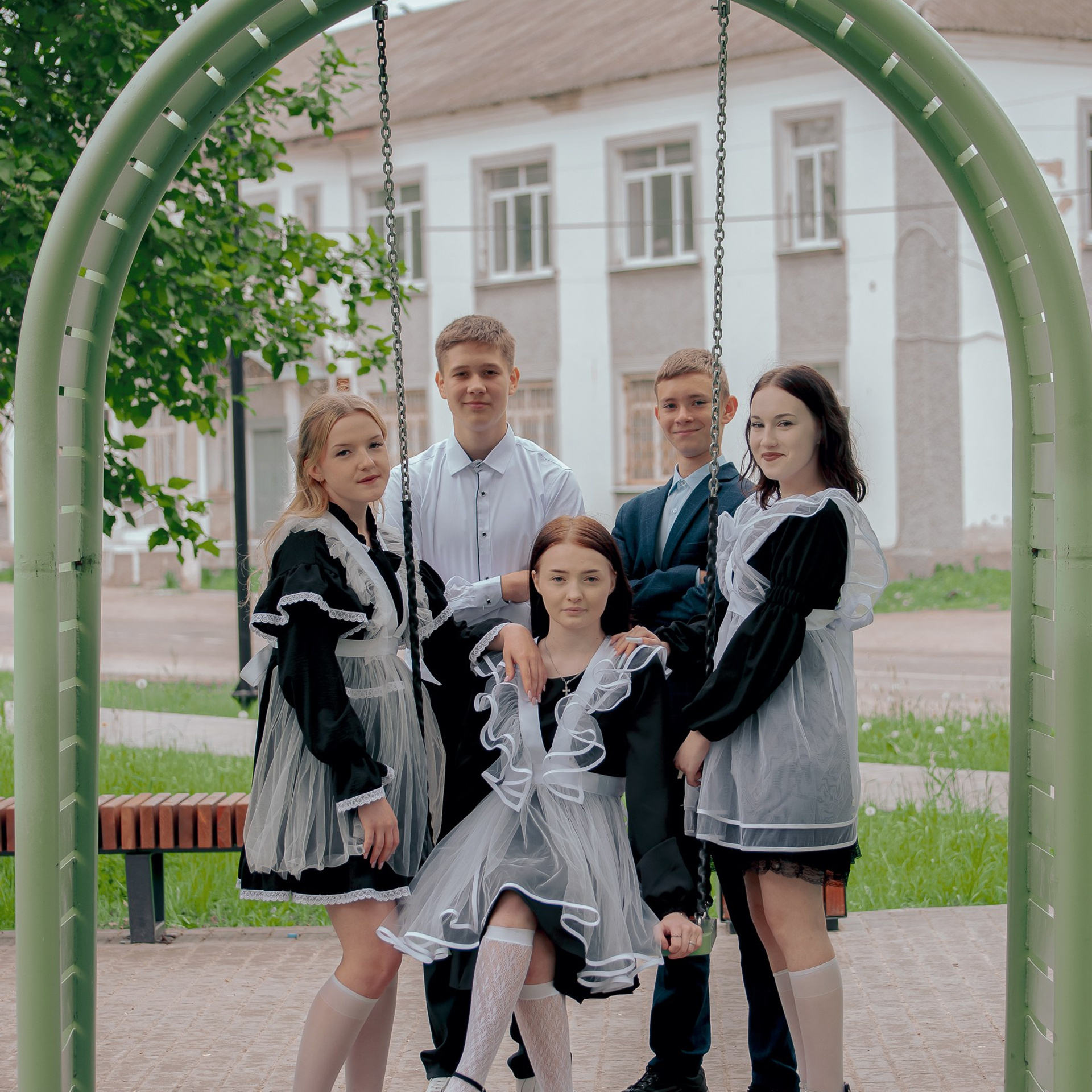 Фотосъемка для выпускного альбома в 9 классе. Фотограф Валерия Азамат — жизнь в каждом кадре