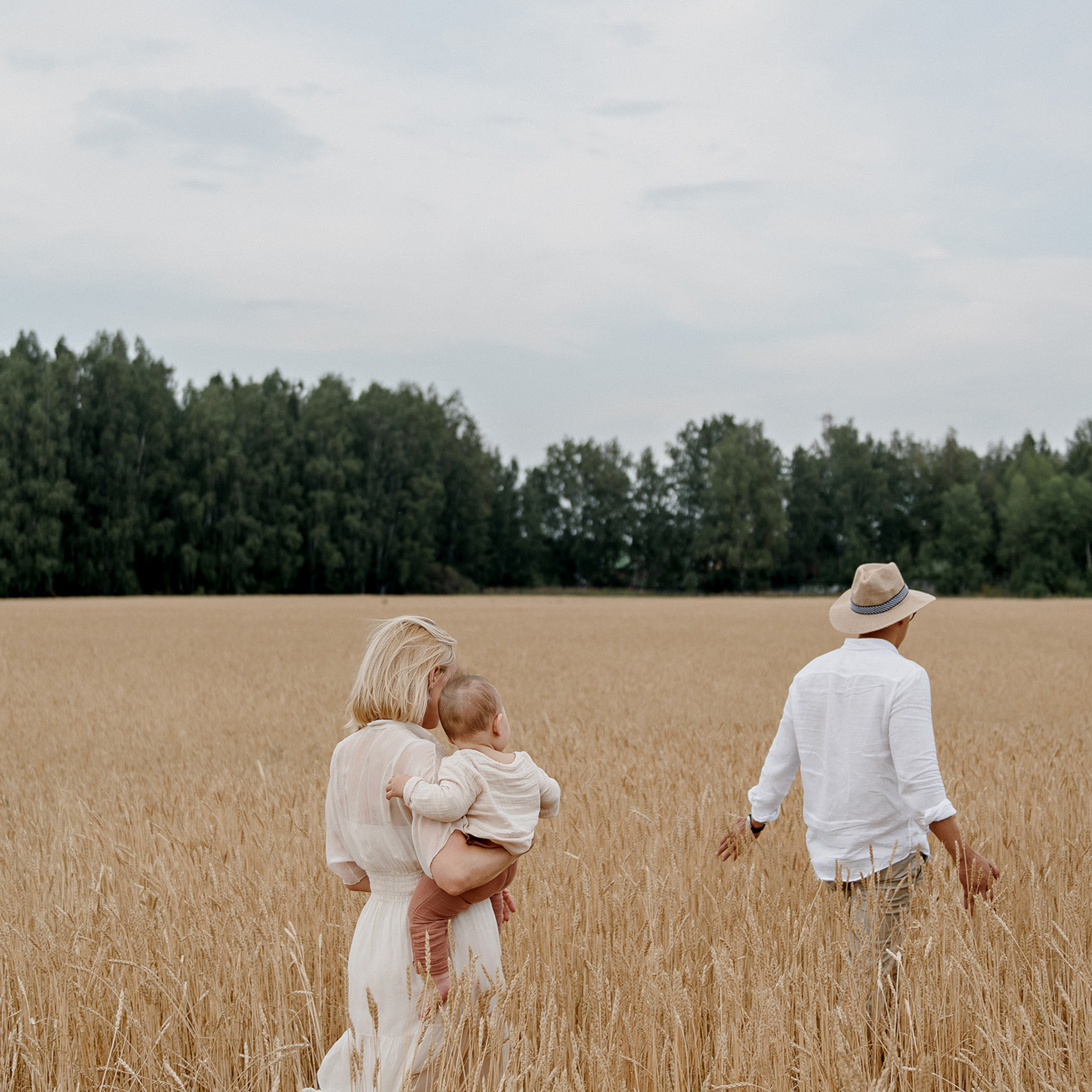 Тёплый август