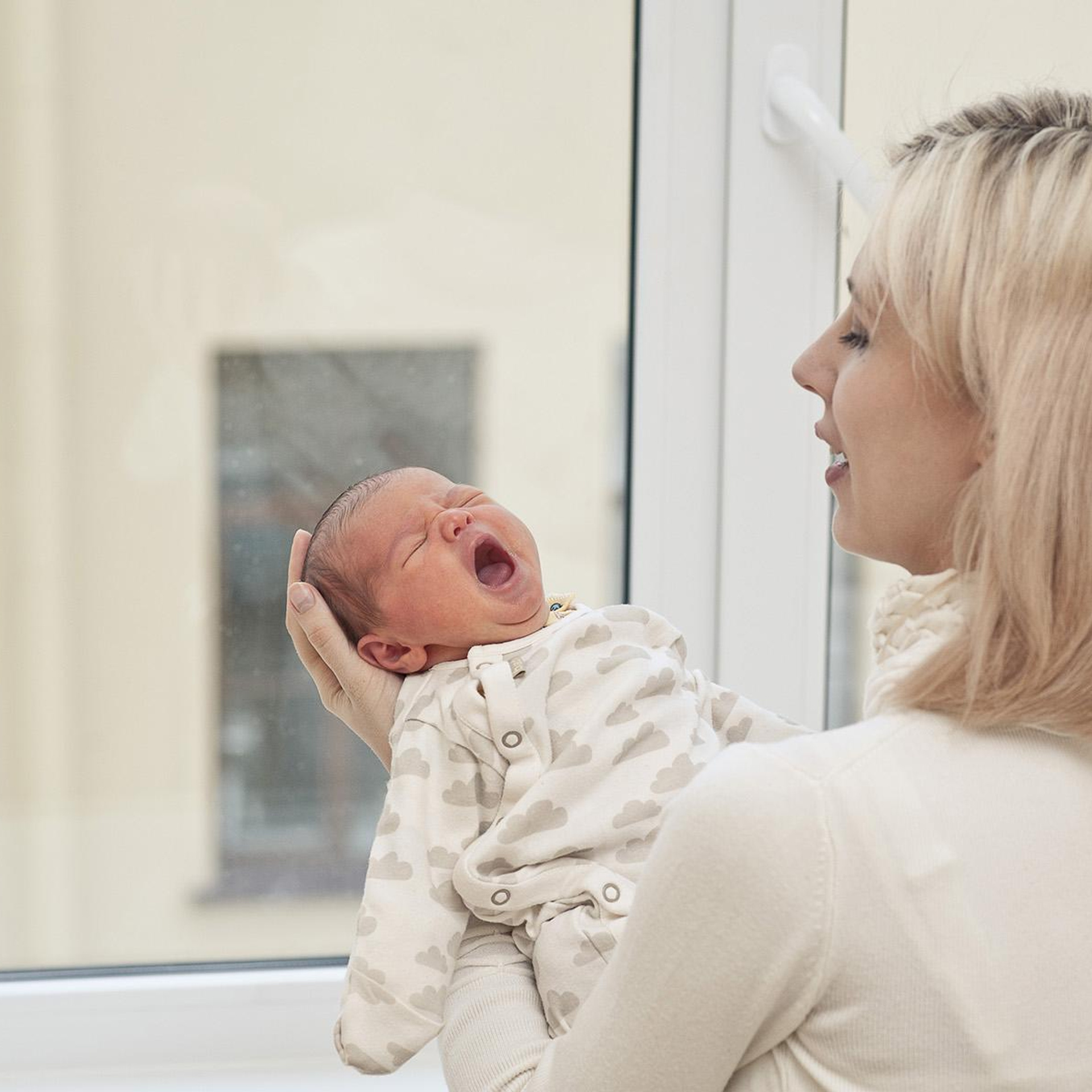 Выписка из роддома Отта