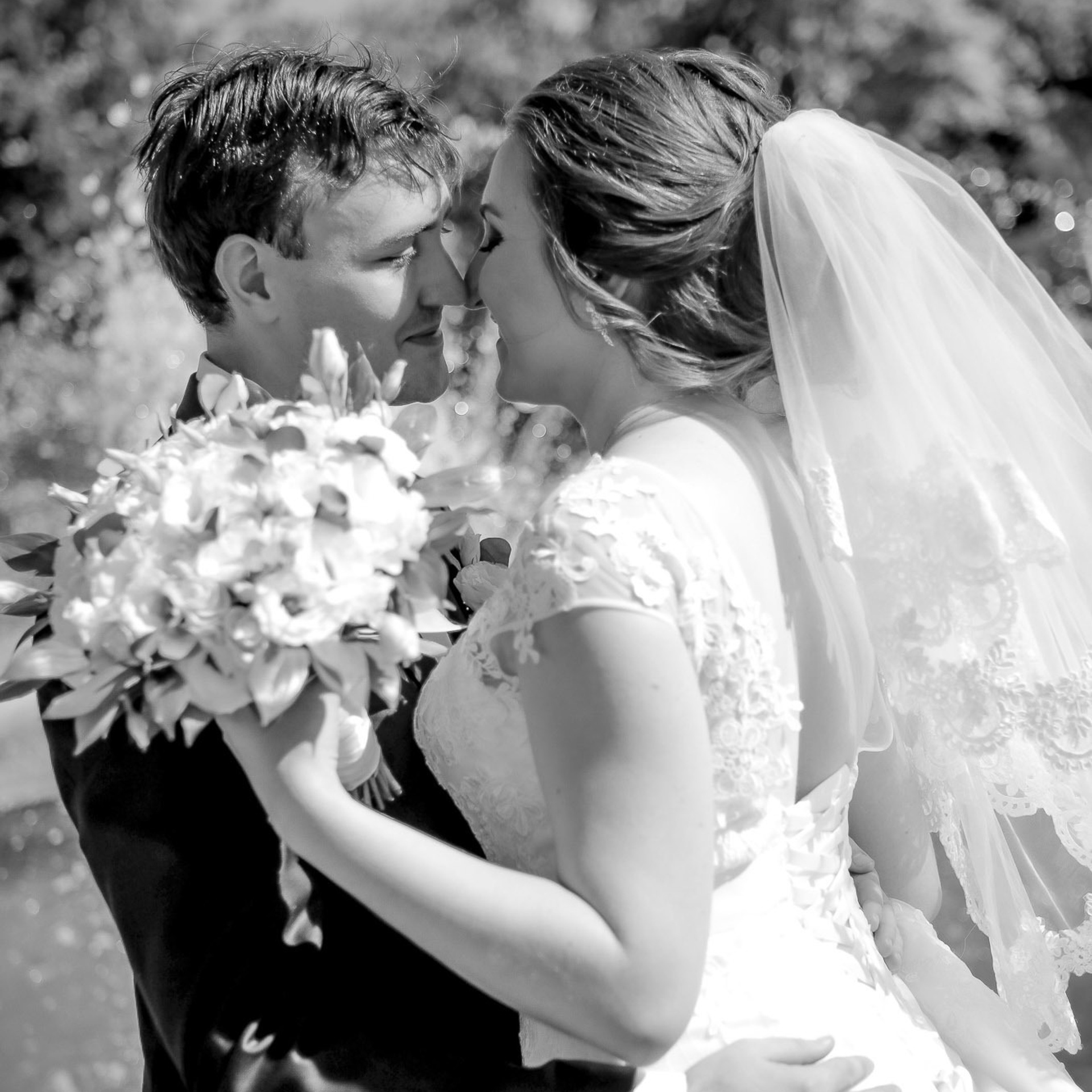 Свадебный фотограф в Ростове-на-Дону. Свадебная фотография в Ростове-н. Максим Матвийченко и Виктория Басова профессионалы своего дела