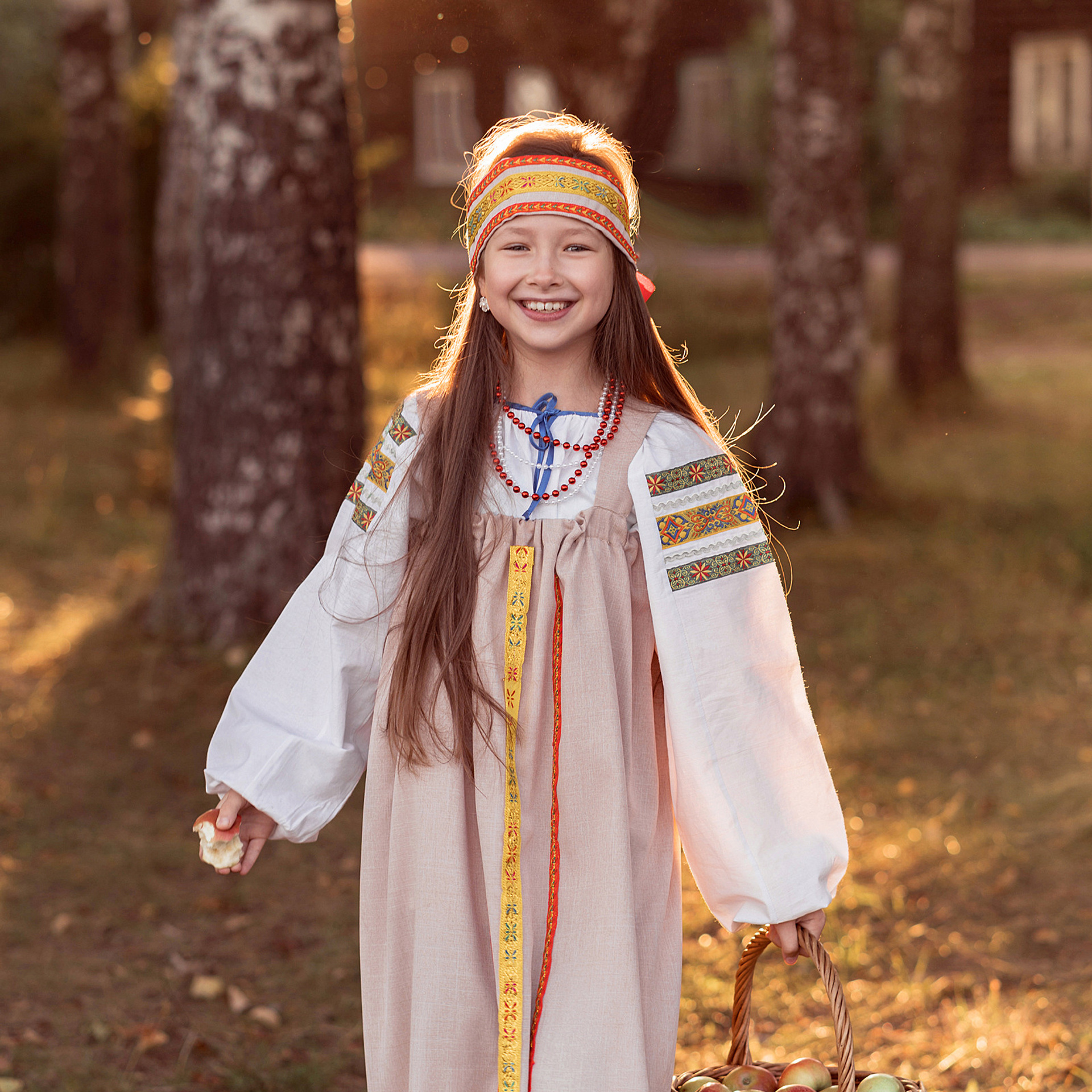 В поле. Яблочный Спас. Семейный и детский фотограф в Кинешме