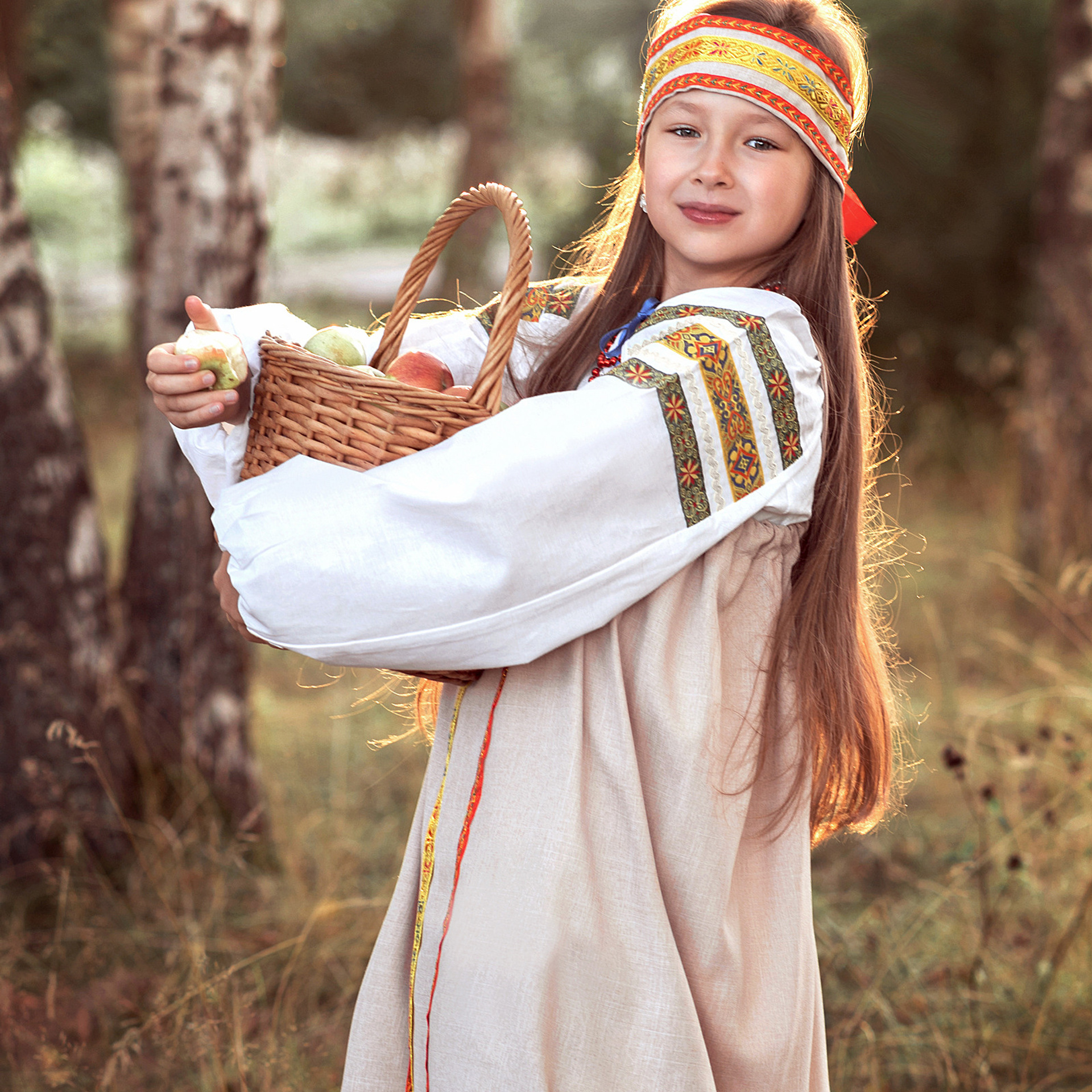 В поле. Яблочный Спас. Семейный и детский фотограф в Кинешме