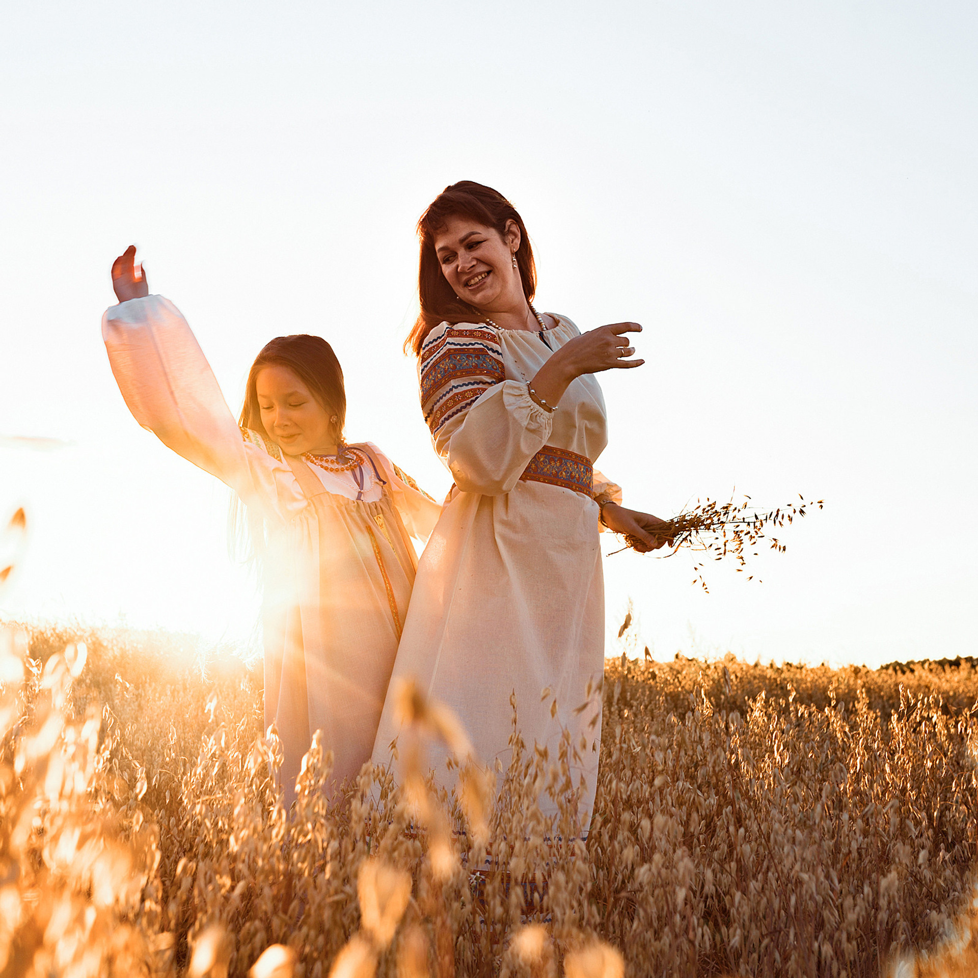 В поле. Яблочный Спас. Семейный и детский фотограф в Кинешме