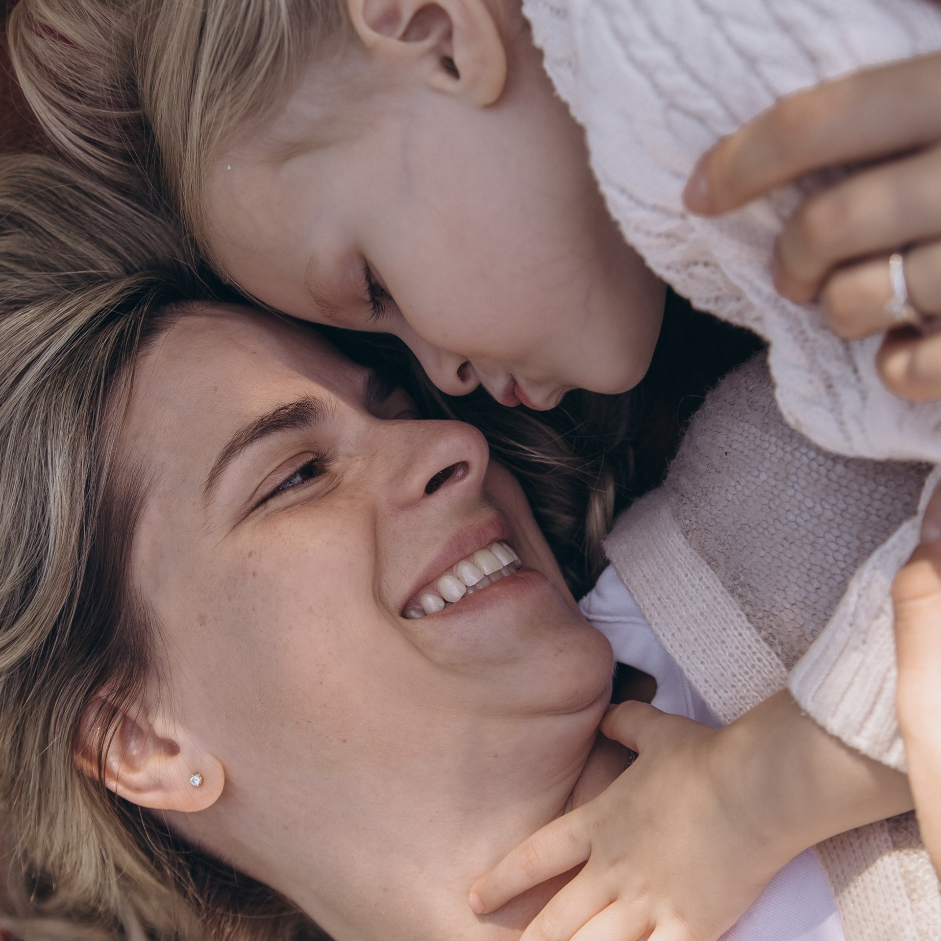 Пикник мамы и дочки. Фотограф Дарья Пудовкина Москва, Московская область