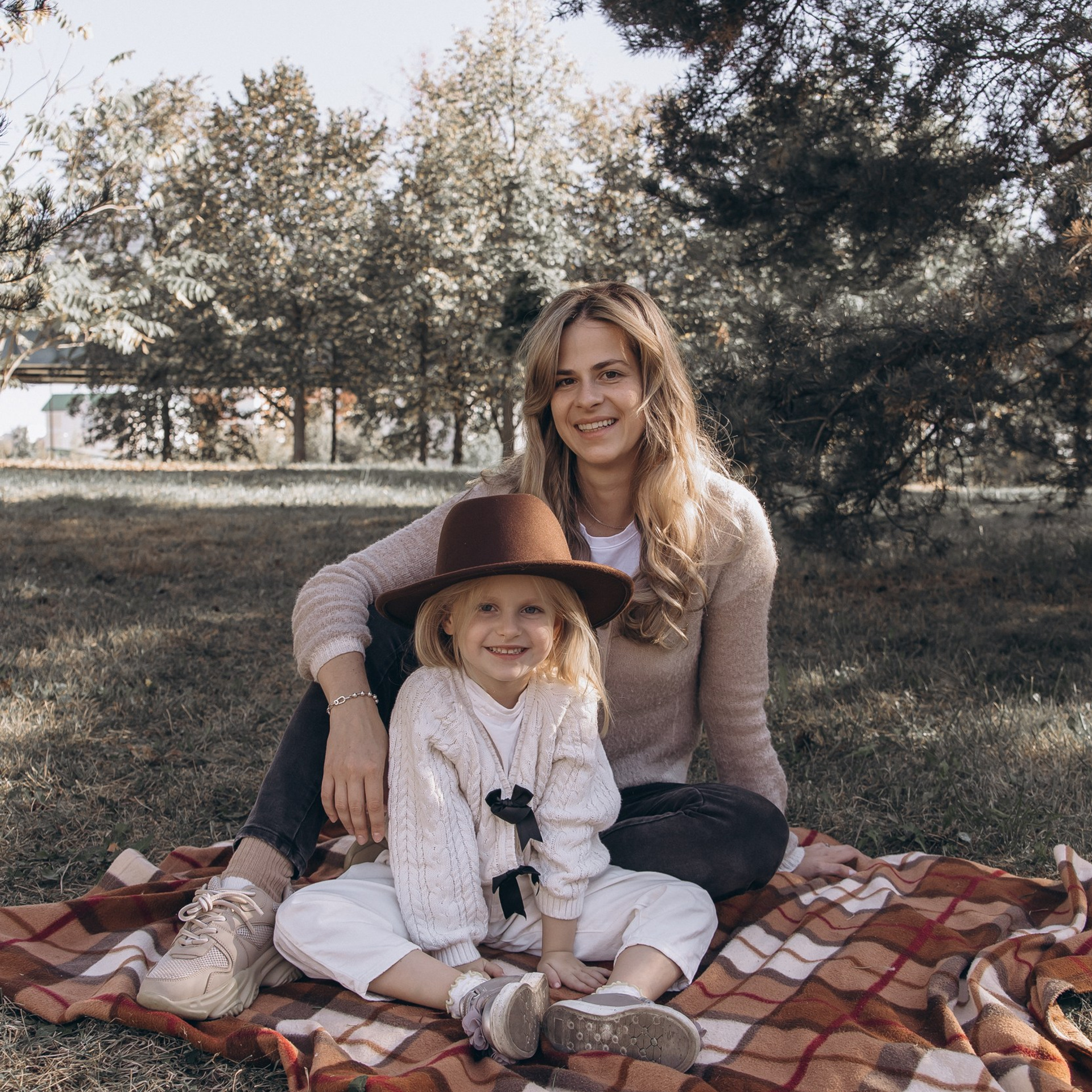 Пикник мамы и дочки. Фотограф Дарья Пудовкина Москва, Московская область