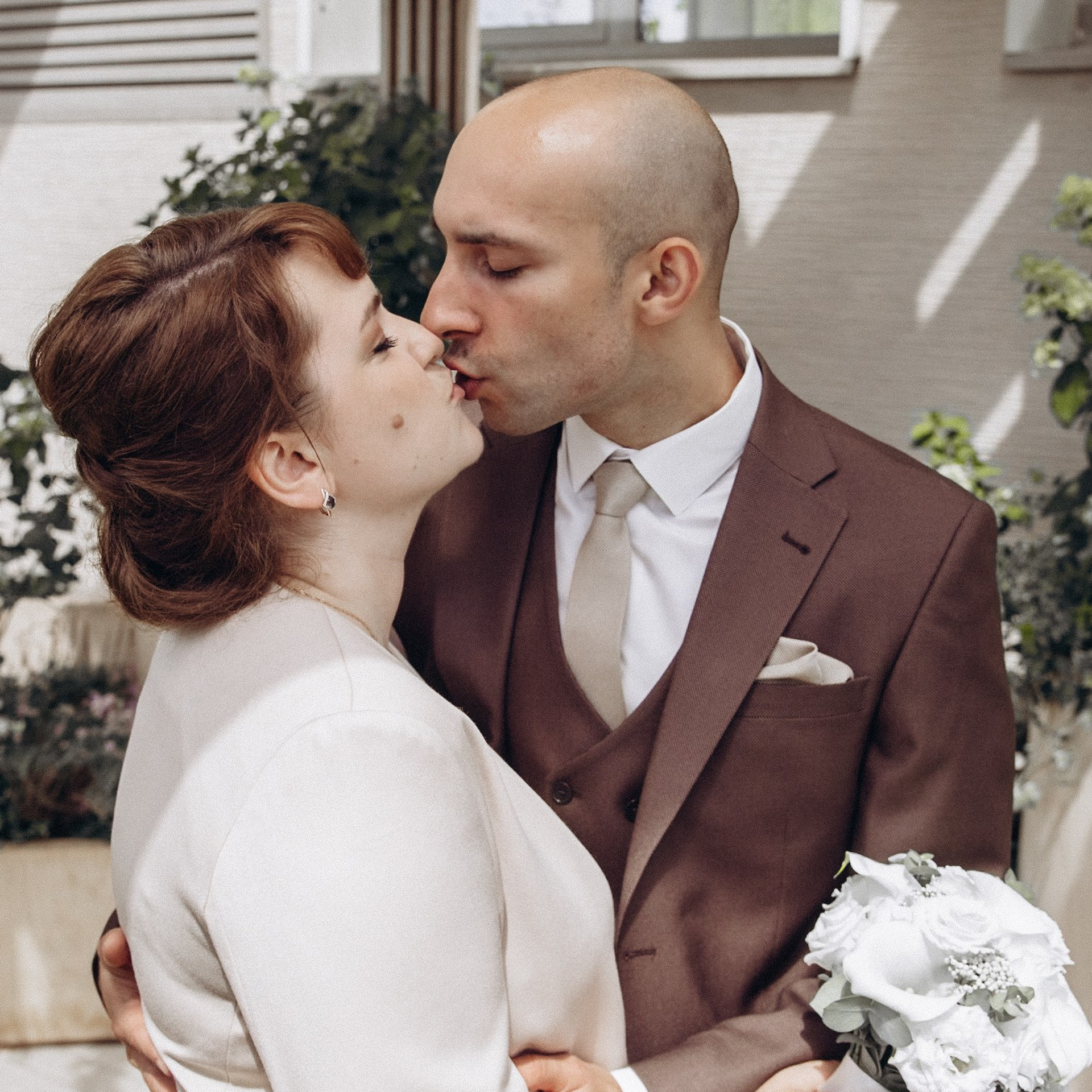 Свадебная фотосессия в ЗАГСЕ. Фотограф Дарья Пудовкина Москва, Московская область