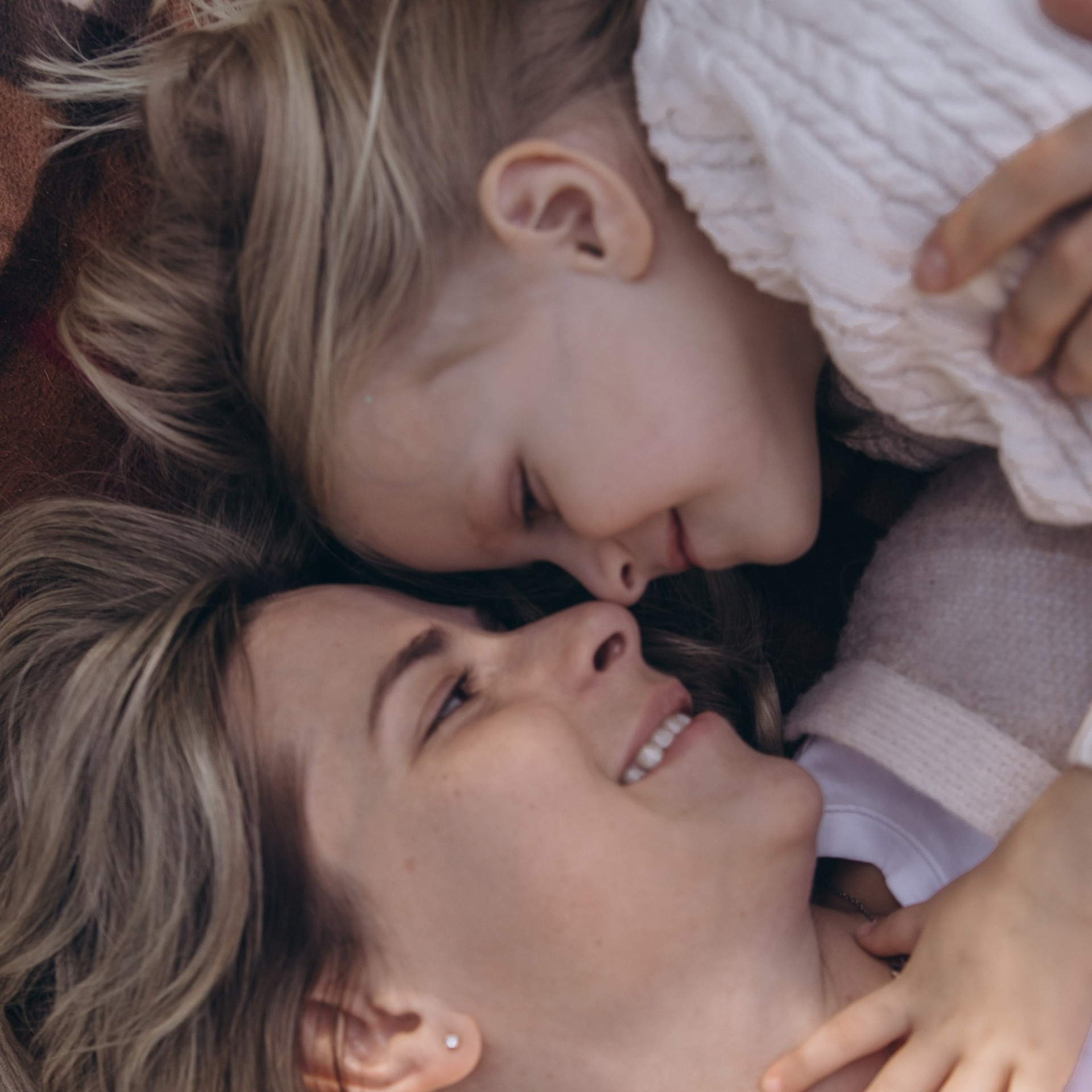 Пикник мамы и дочки. Фотограф Дарья Пудовкина Москва, Московская область