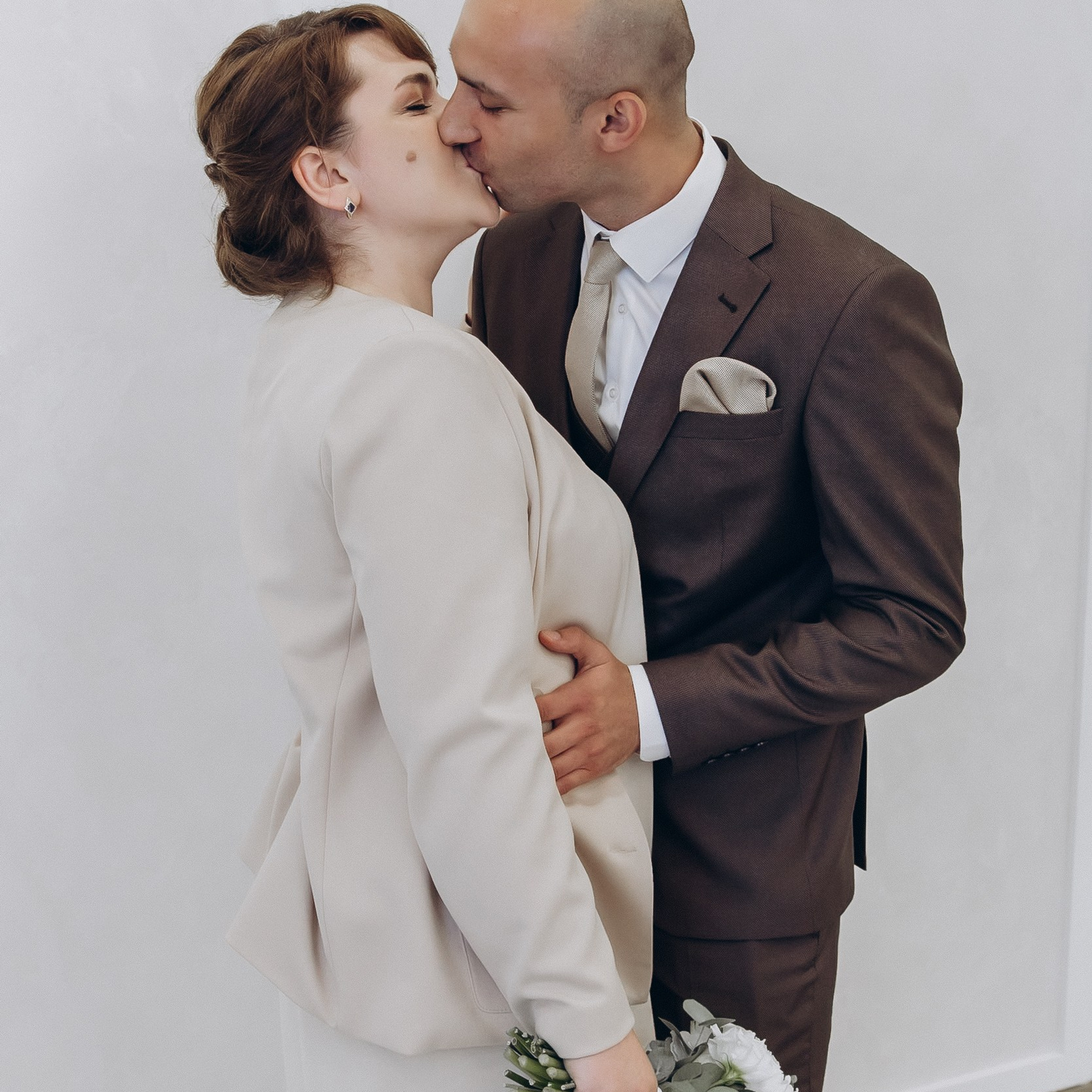 Свадебная фотосессия в ЗАГСЕ. Фотограф Дарья Пудовкина Москва, Московская область