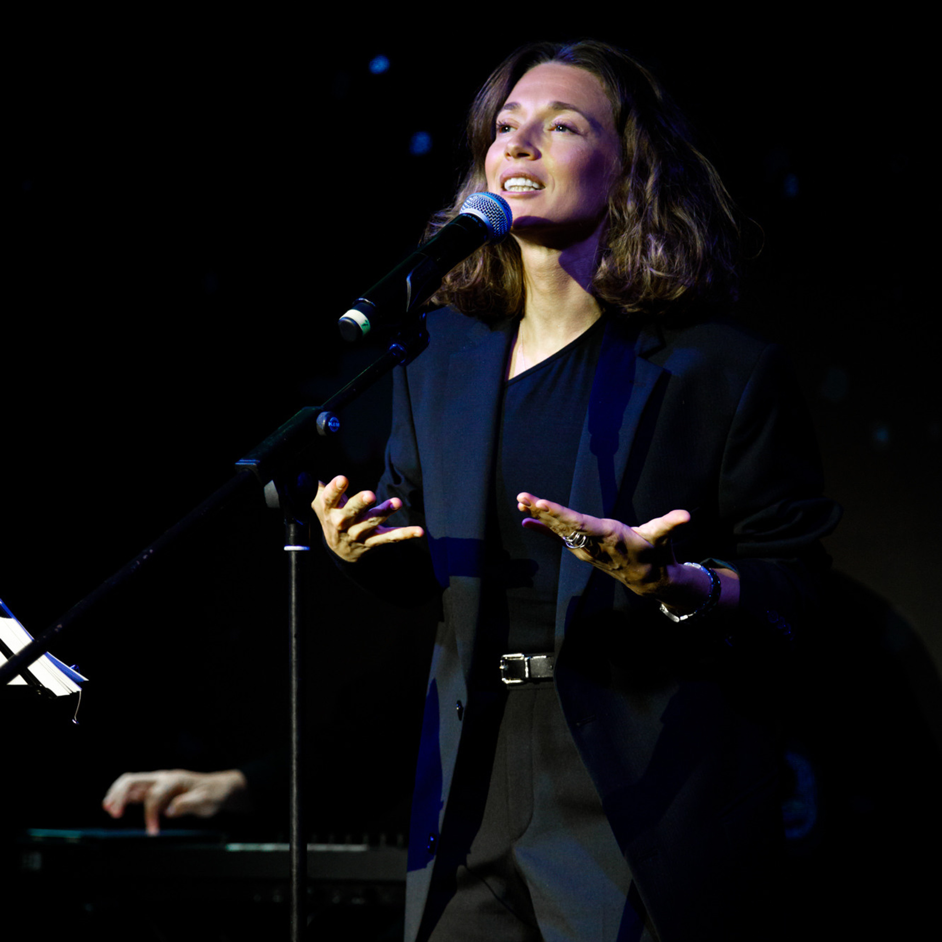 Поэтический вечер Кати Хлебниковой