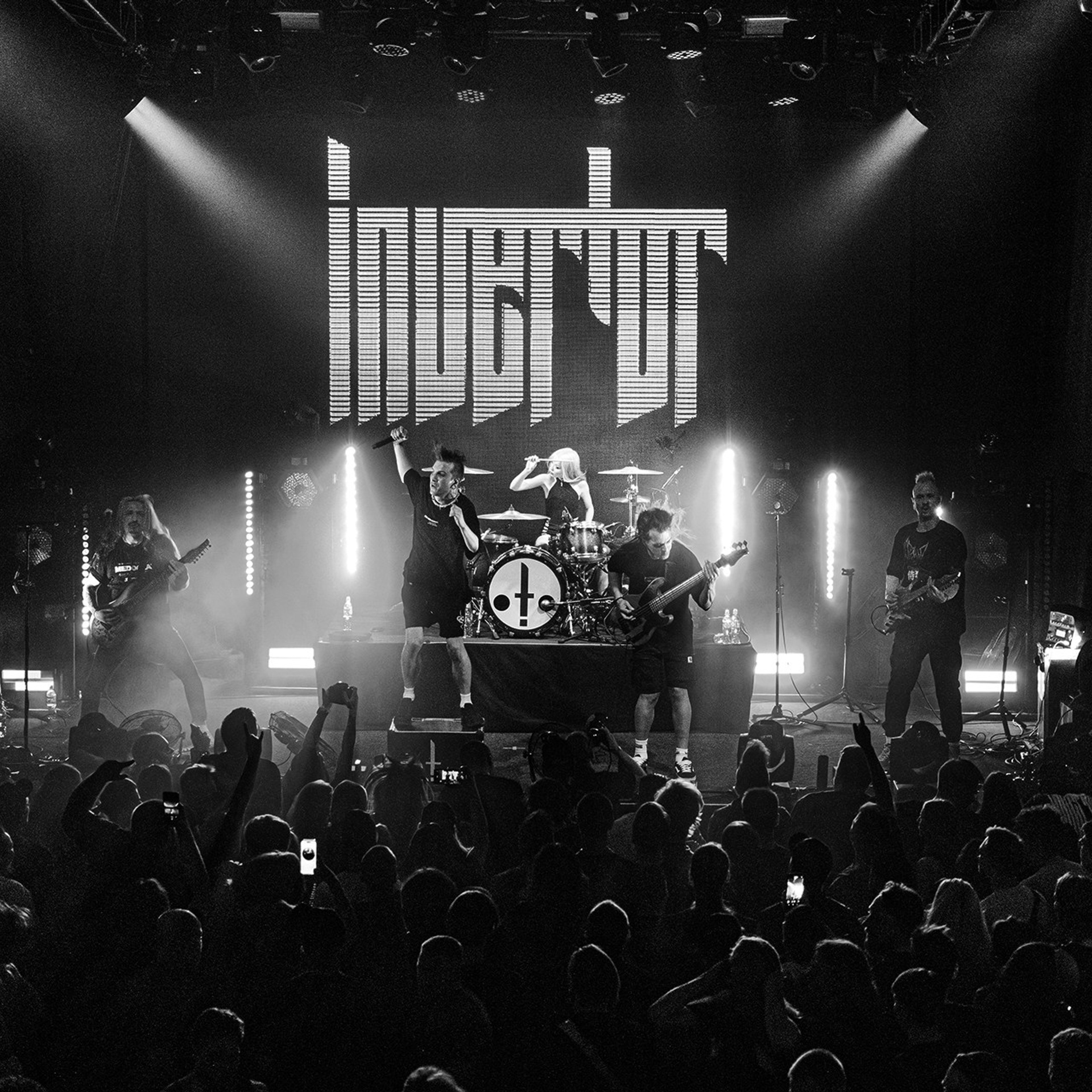 INVERTOR (31.05.25 | Москва | Урбан). Концертный фотограф | Рукавцова Валентина