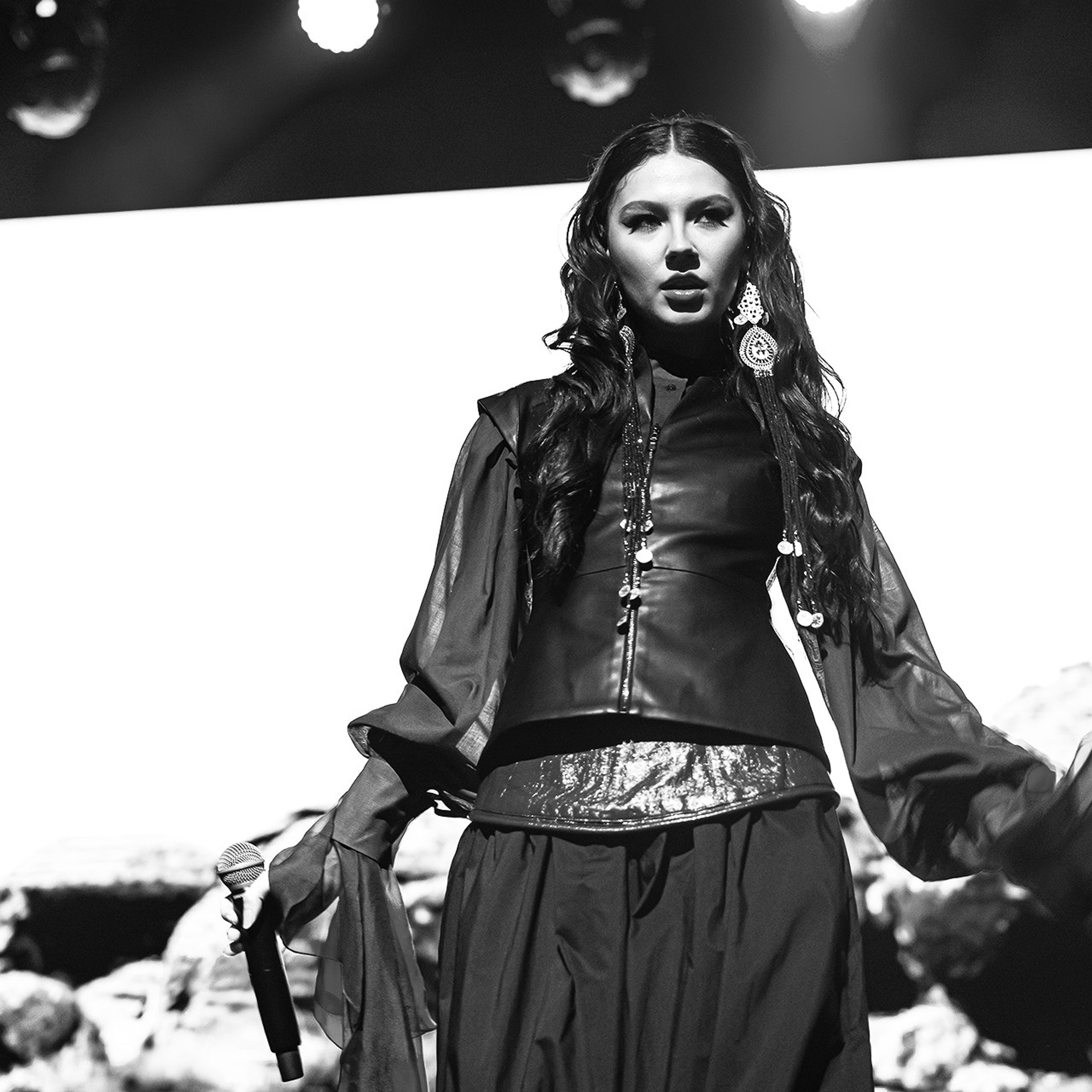 AY YOLA (05.11.25 | Москва |Atmosphere). Концертный фотограф | Рукавцова Валентина