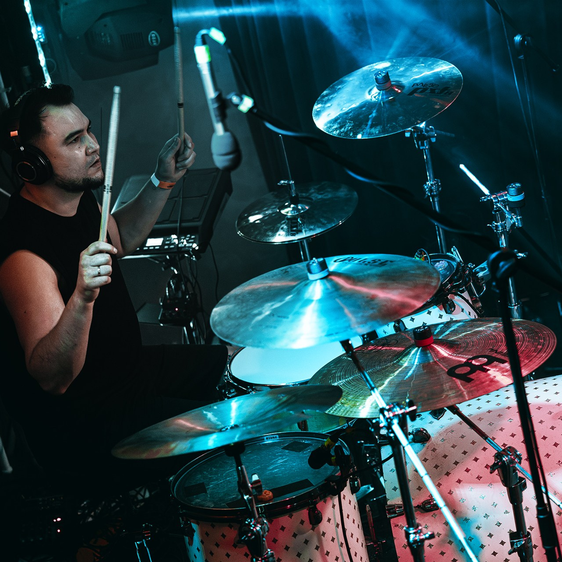 AT THE RUINS (14.02.26 | Москва | Eclipse). Концертный фотограф | Рукавцова Валентина