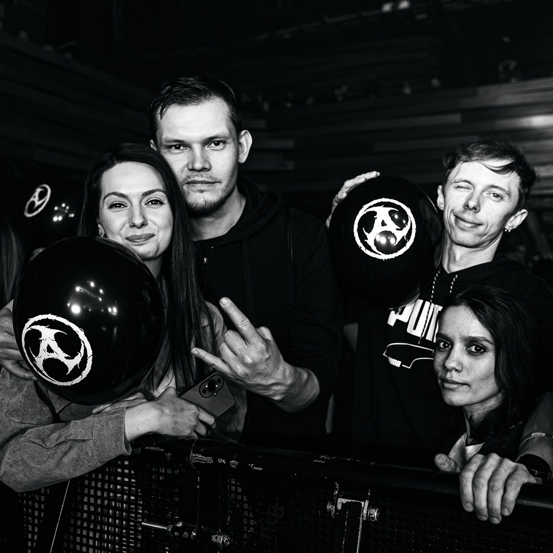[AMATORY] (25.04.26 | Москва | BASE). Концертный фотограф | Рукавцова Валентина
