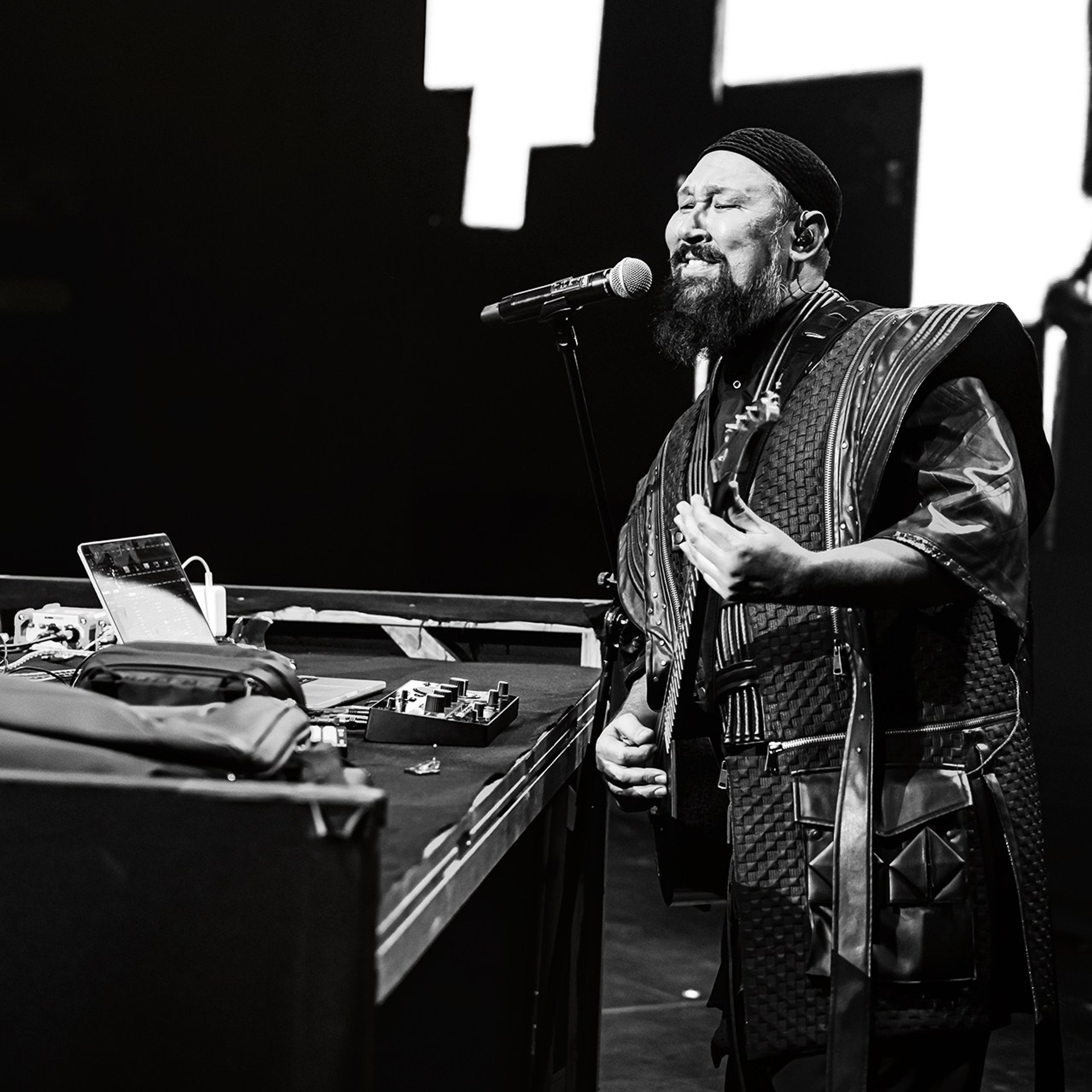 AY YOLA (05.11.25 | Москва |Atmosphere). Концертный фотограф | Рукавцова Валентина