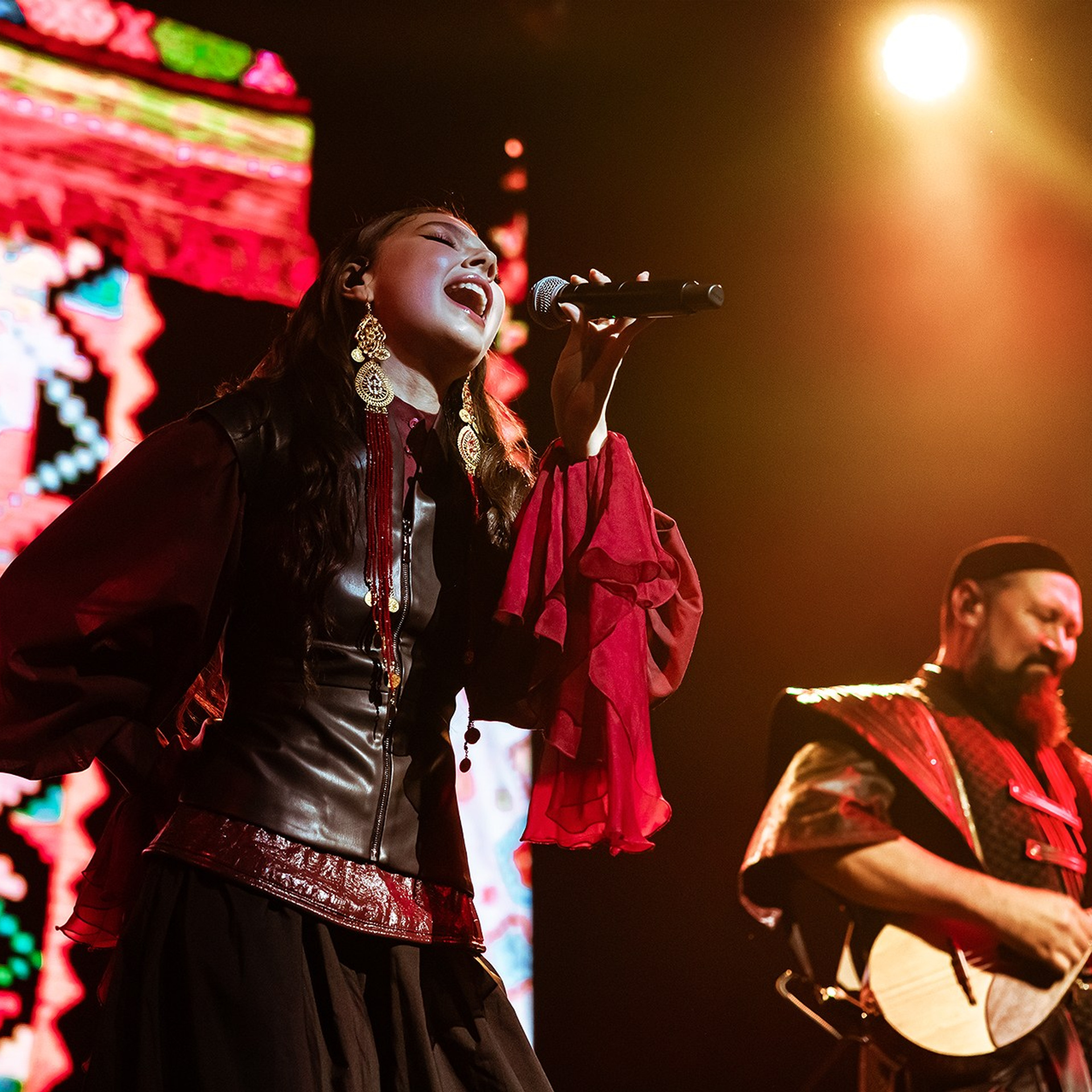 AY YOLA (05.11.25 | Москва |Atmosphere). Концертный фотограф | Рукавцова Валентина