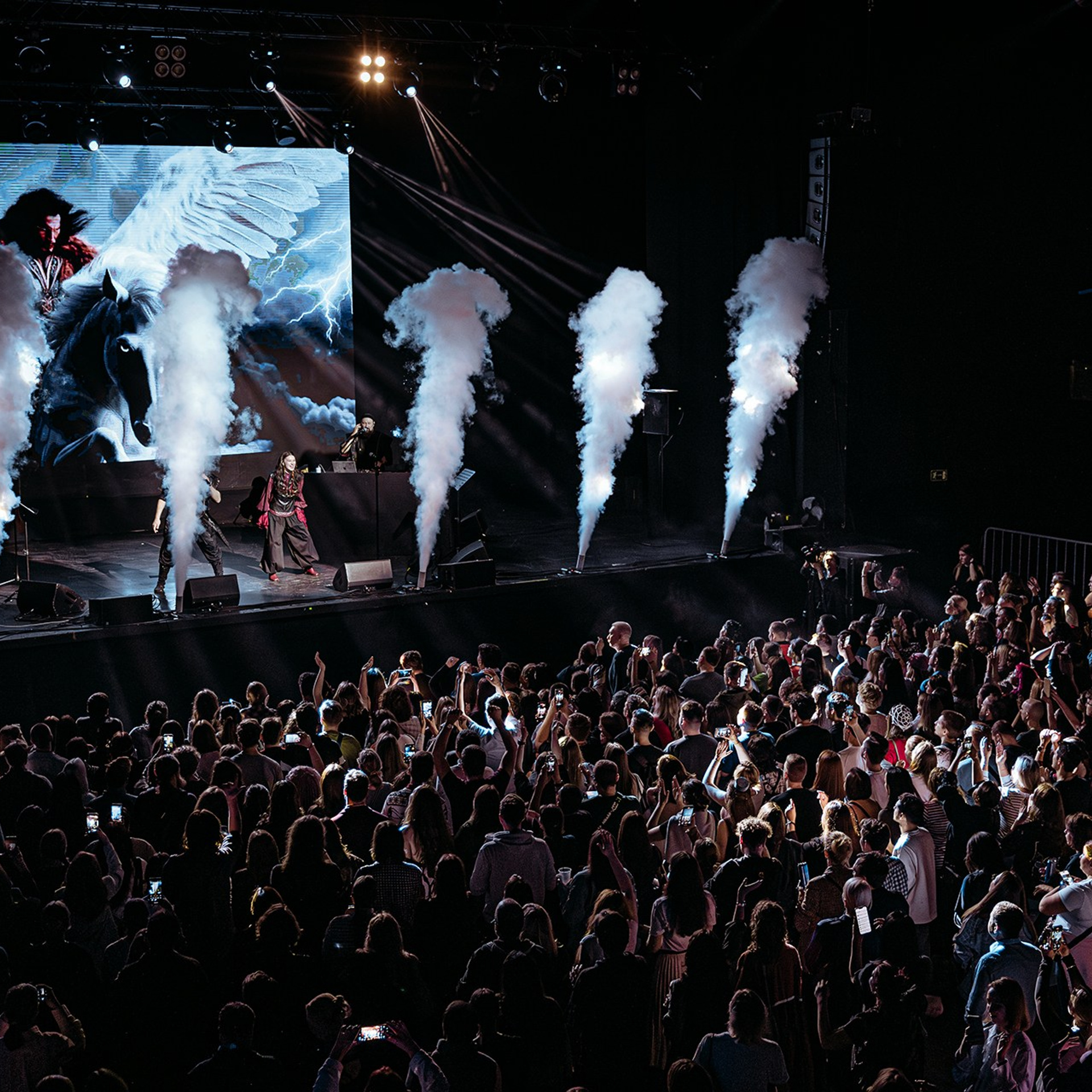 AY YOLA (05.11.25 | Москва |Atmosphere). Концертный фотограф | Рукавцова Валентина