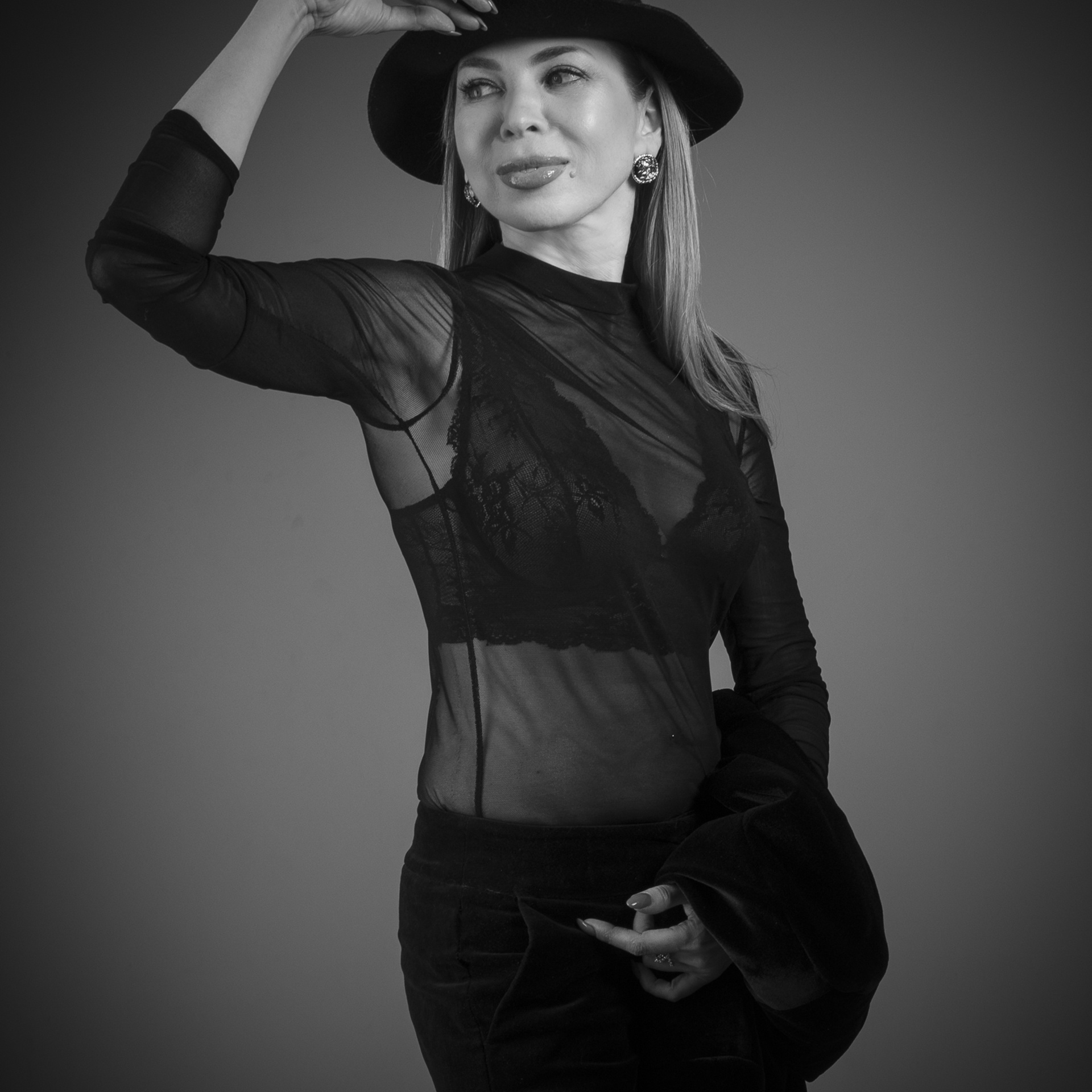 ЛЮДМИЛА ПАВЛОВА — руководитель