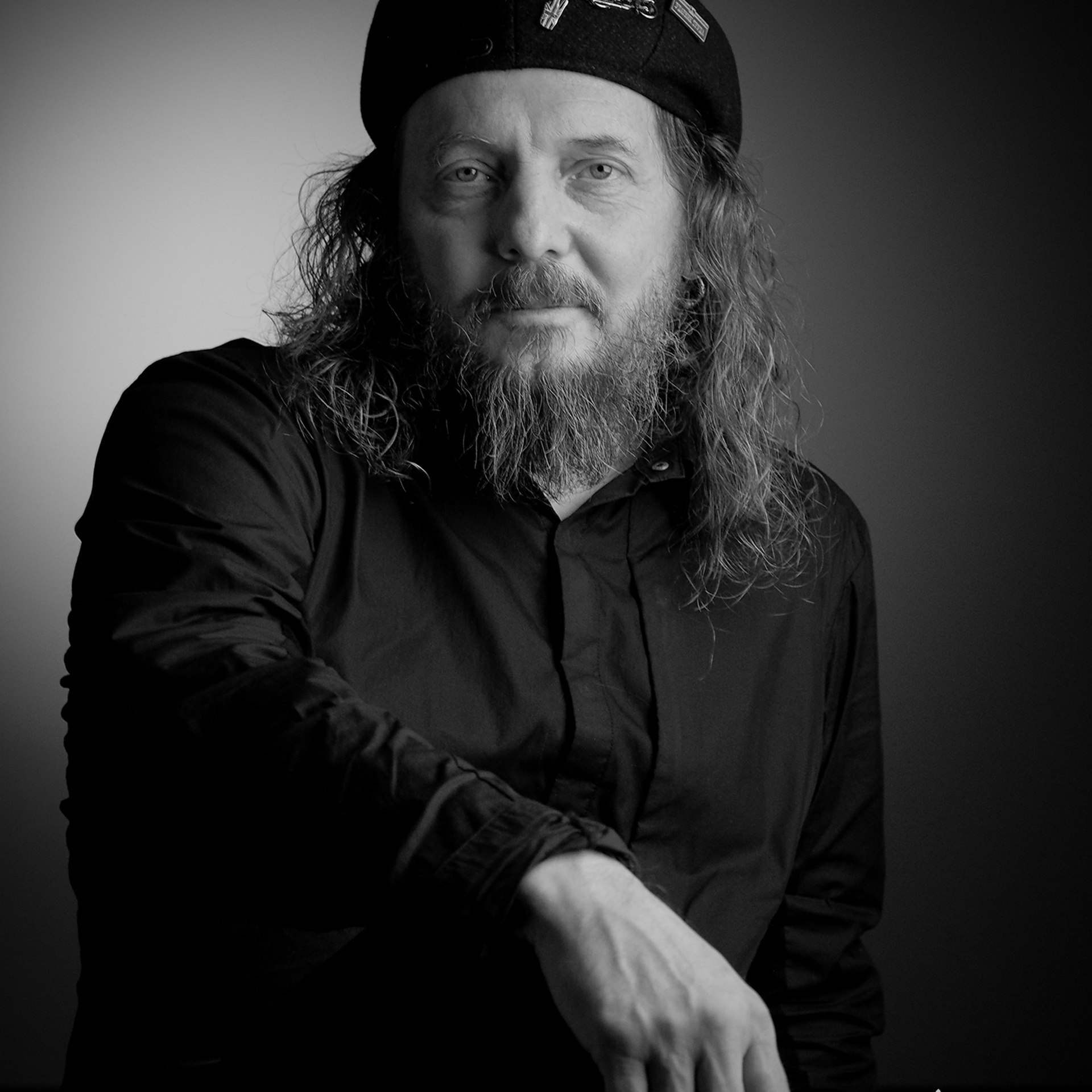 МИХАИЛ БАШАКОВ — музыкант, автор и исполнитель.