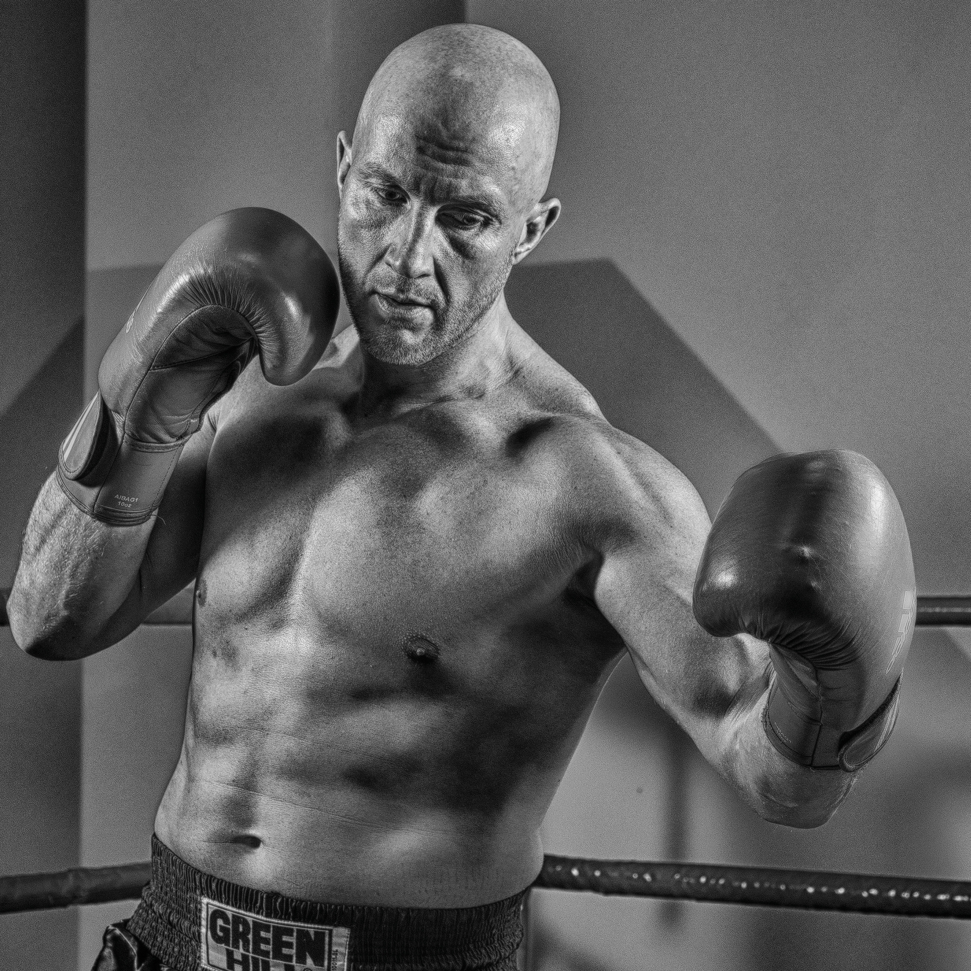 АНАТОЛИЙ ГЛАССОН — спортсмен, боксёр, тренер