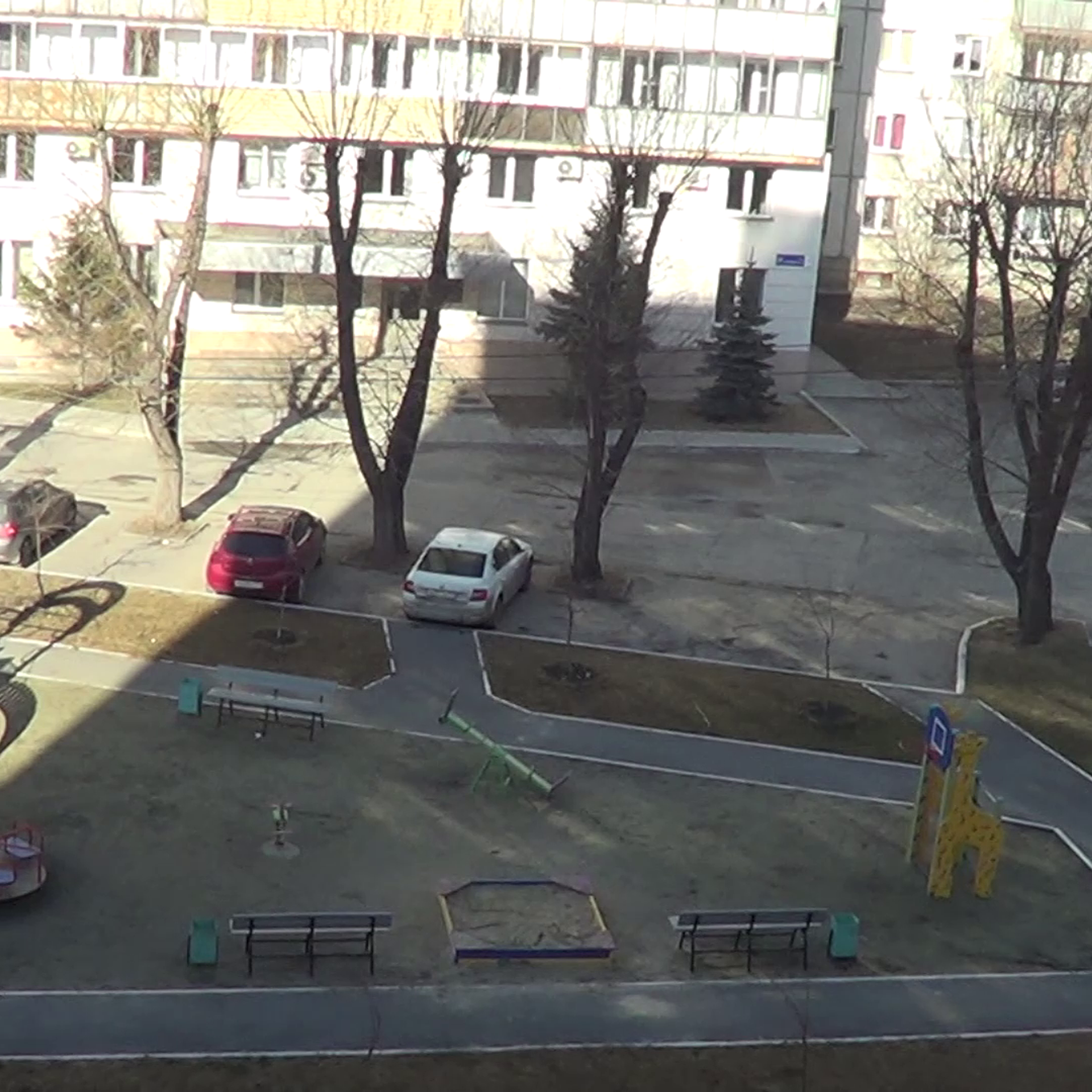 24 Minutes on April 12. Artist Oleg Semenovykh