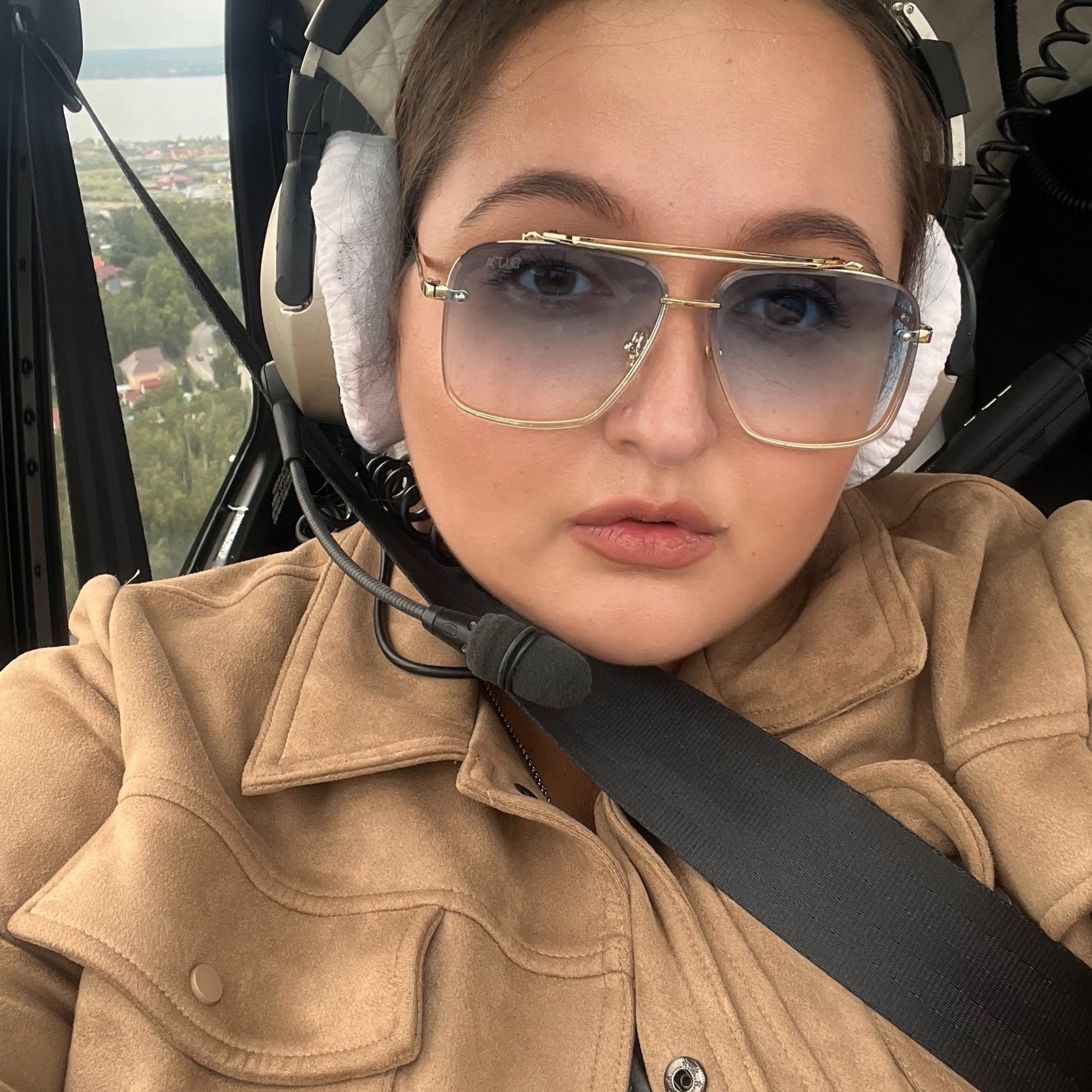 ОБО МНЕ. Свадебный и индивидуальный фотограф в Челябинске Евгения Негодяева