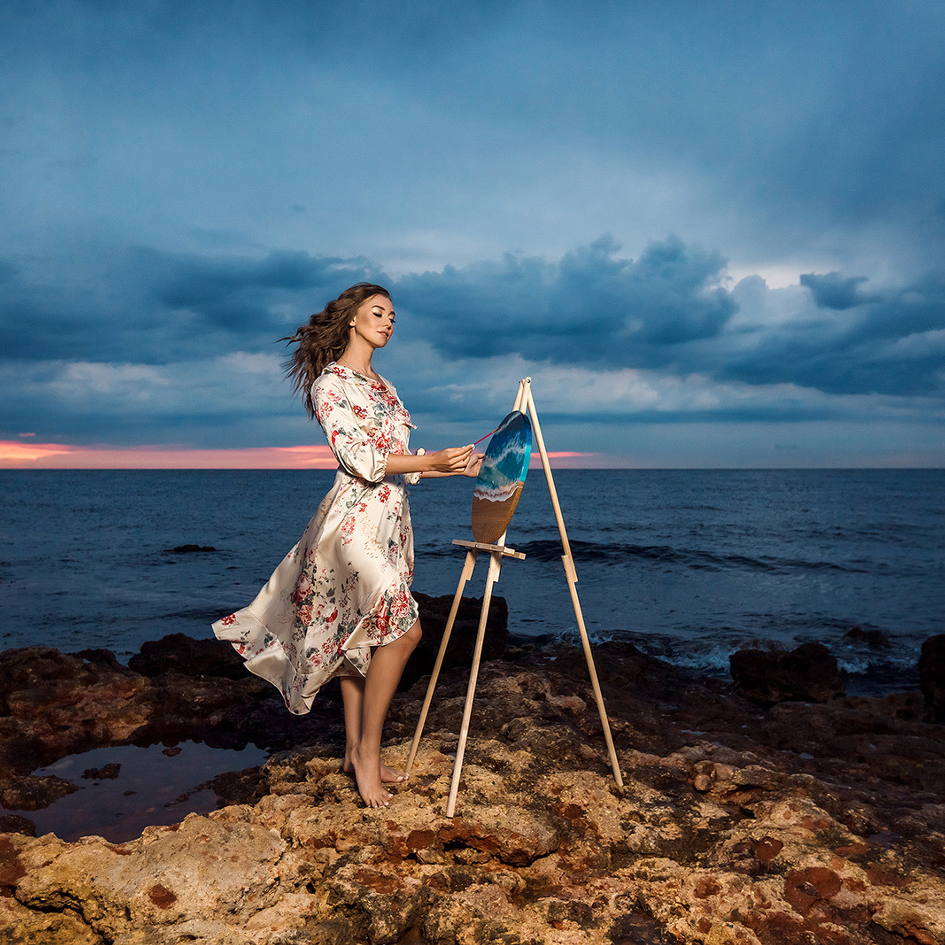 Свадебная фотосессия в Балаклаве с лошадью на природе. Свадебный фотограф, фотосъемка в Крыму, Севастополе, Симферополе, Ялте