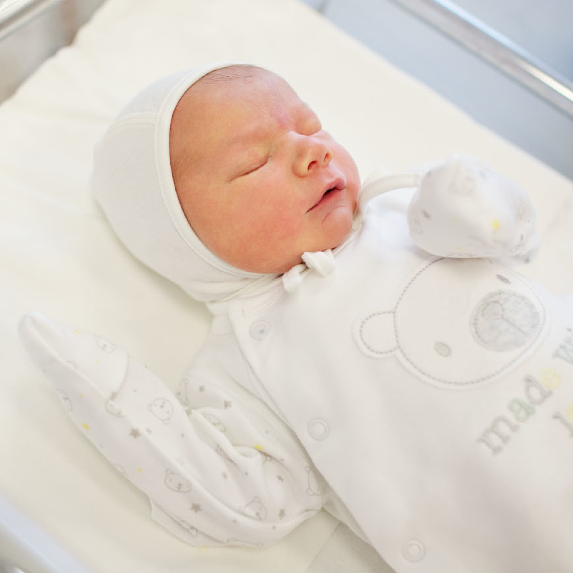 Фотосессия ожидания и выписка из роддома Лапино. Фотограф в Москве Татьяна Байкова