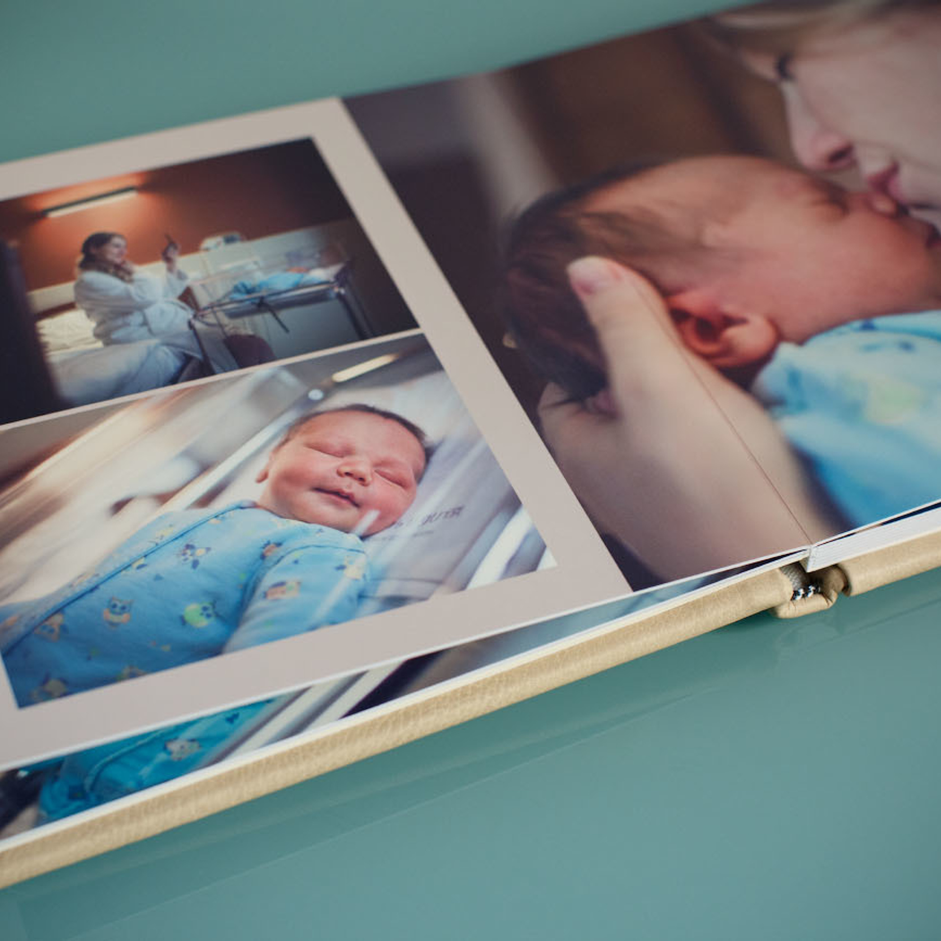 Фотокнига на выписку из роддома. Фотограф в Москве Татьяна Байкова