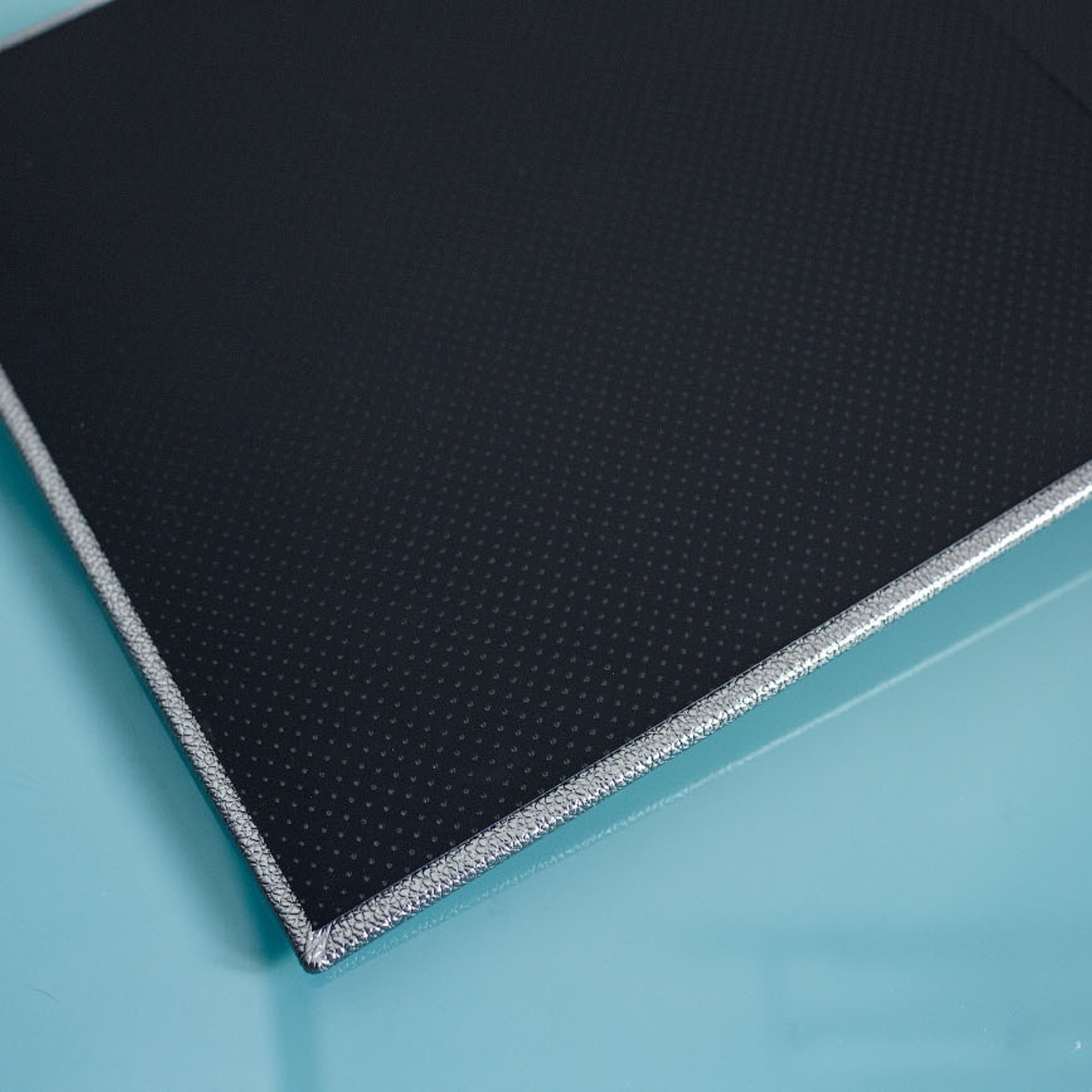 Фотокнига в обложке металлик. Фотограф в Москве Татьяна Байкова