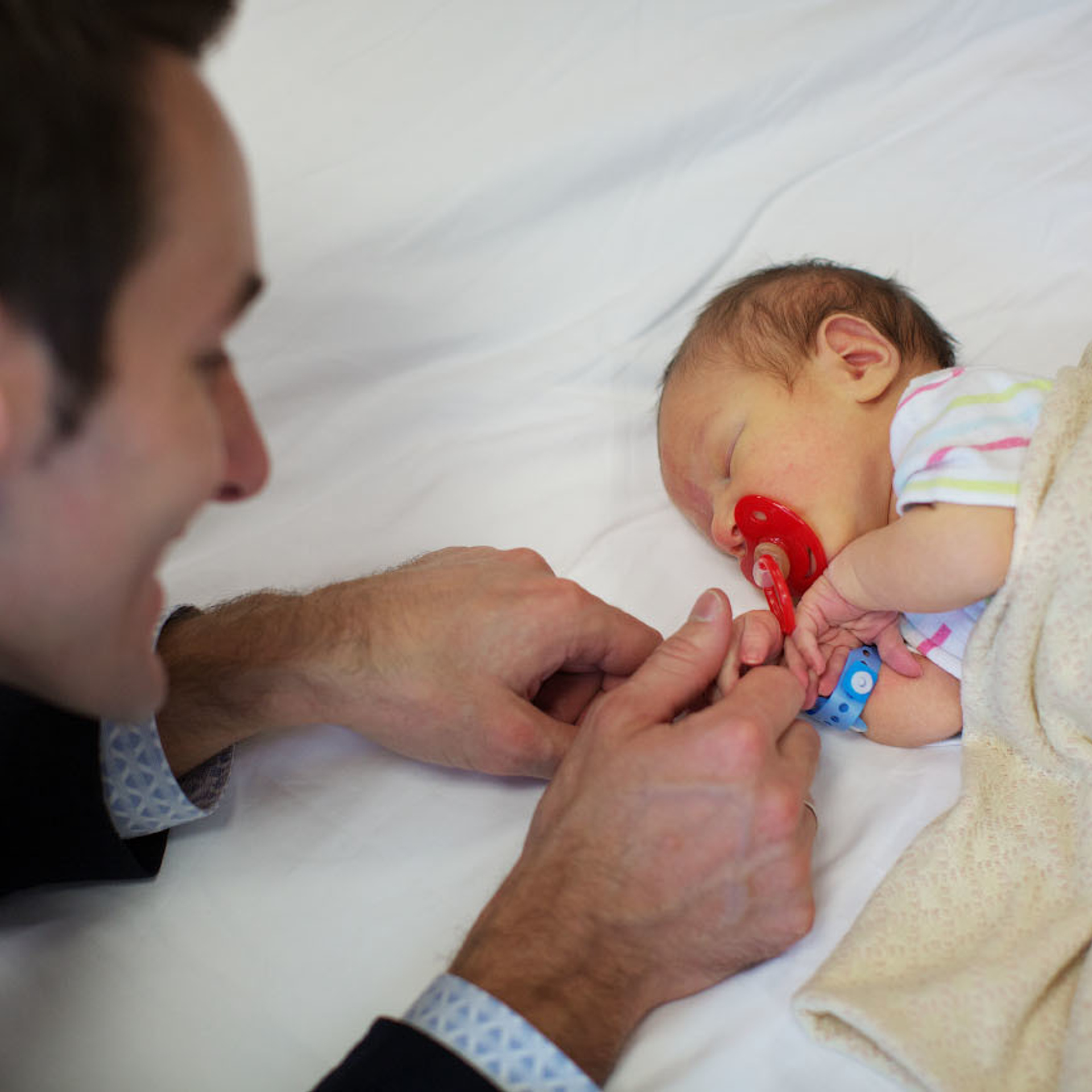 Фотосессия ожидания и выписка из роддома Лапино. Фотограф в Москве Татьяна Байкова