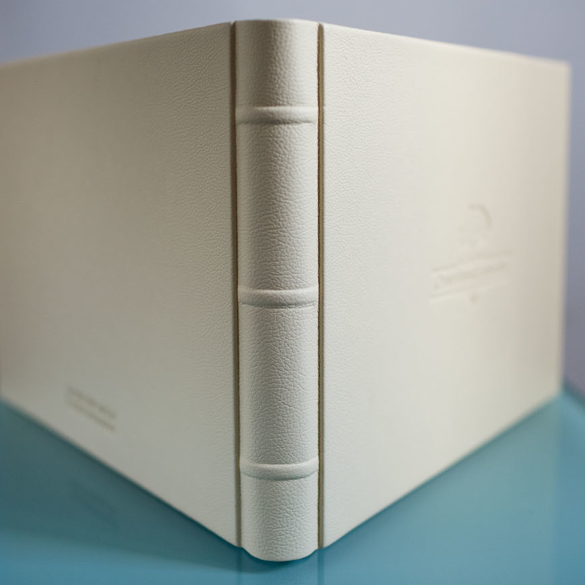 Фотокнига в подарок для бабушки. Фотограф в Москве Татьяна Байкова