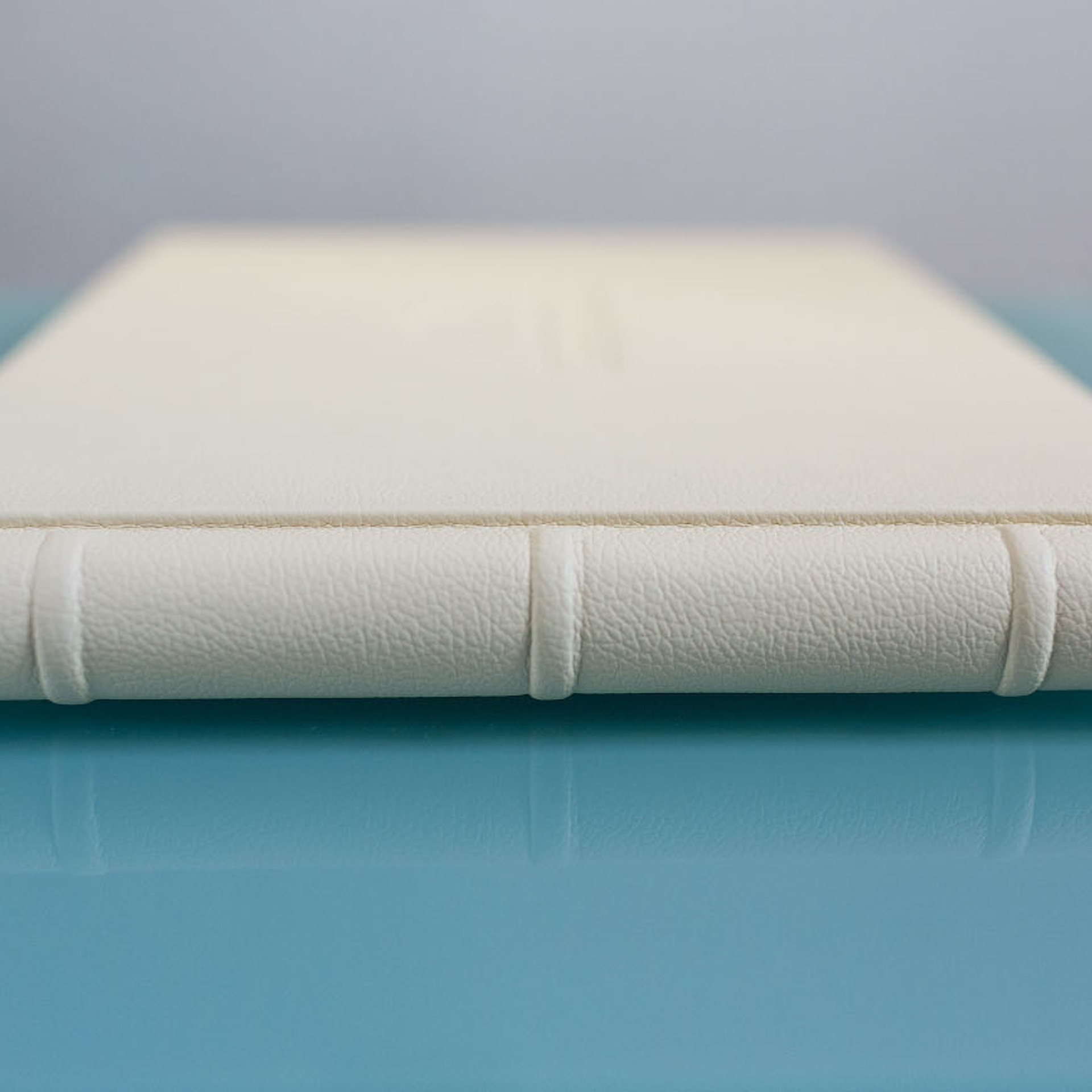 Фотокнига в подарок для бабушки. Фотограф в Москве Татьяна Байкова