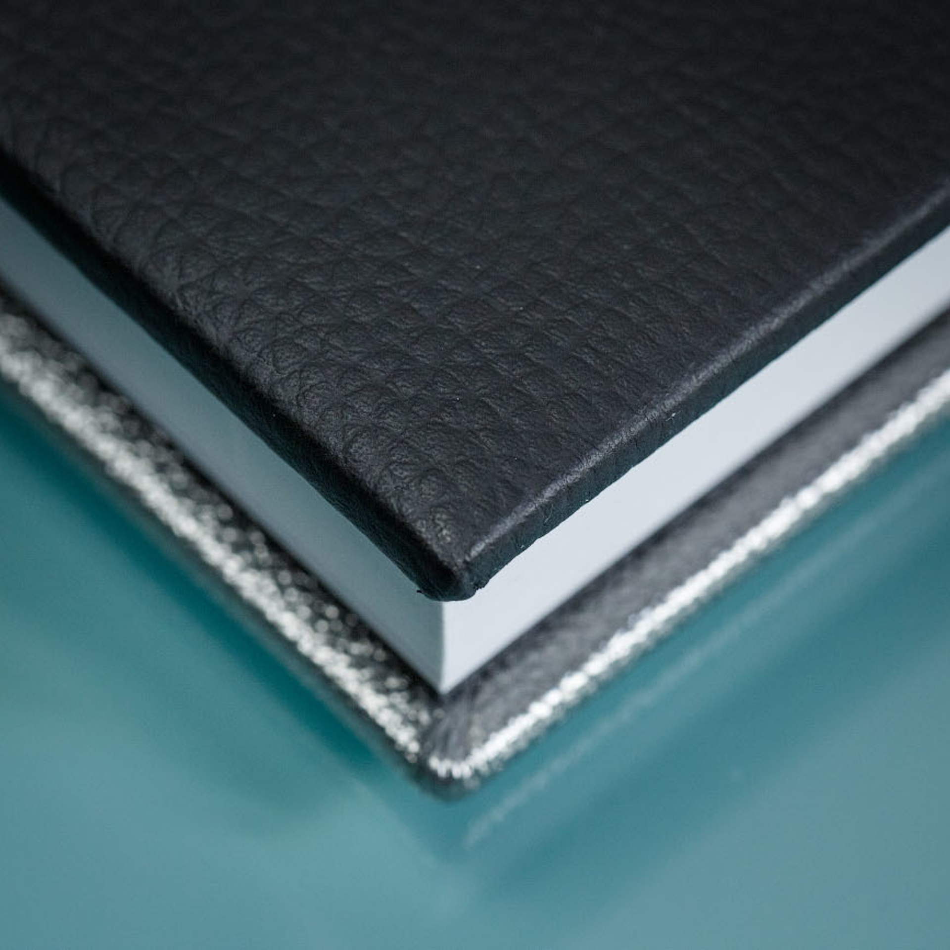 Фотокнига в обложке металлик. Фотограф в Москве Татьяна Байкова