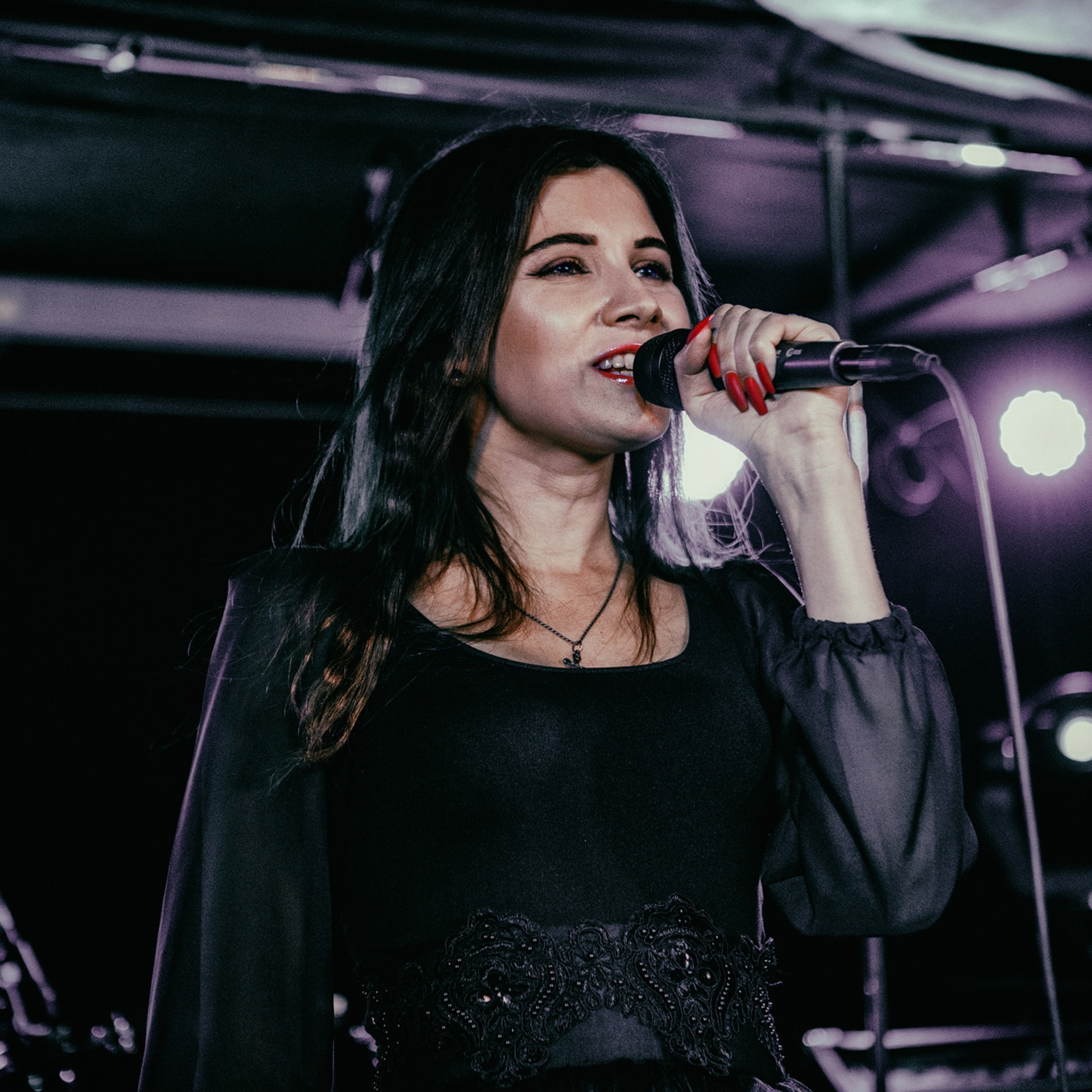 B47 — 160 — FUNERAL DANCES — 2021.10.15