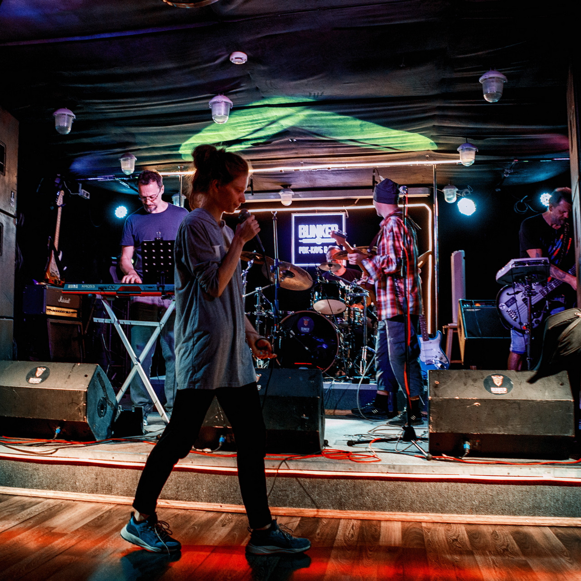 B47 — 137 — Jam 2021.08.10