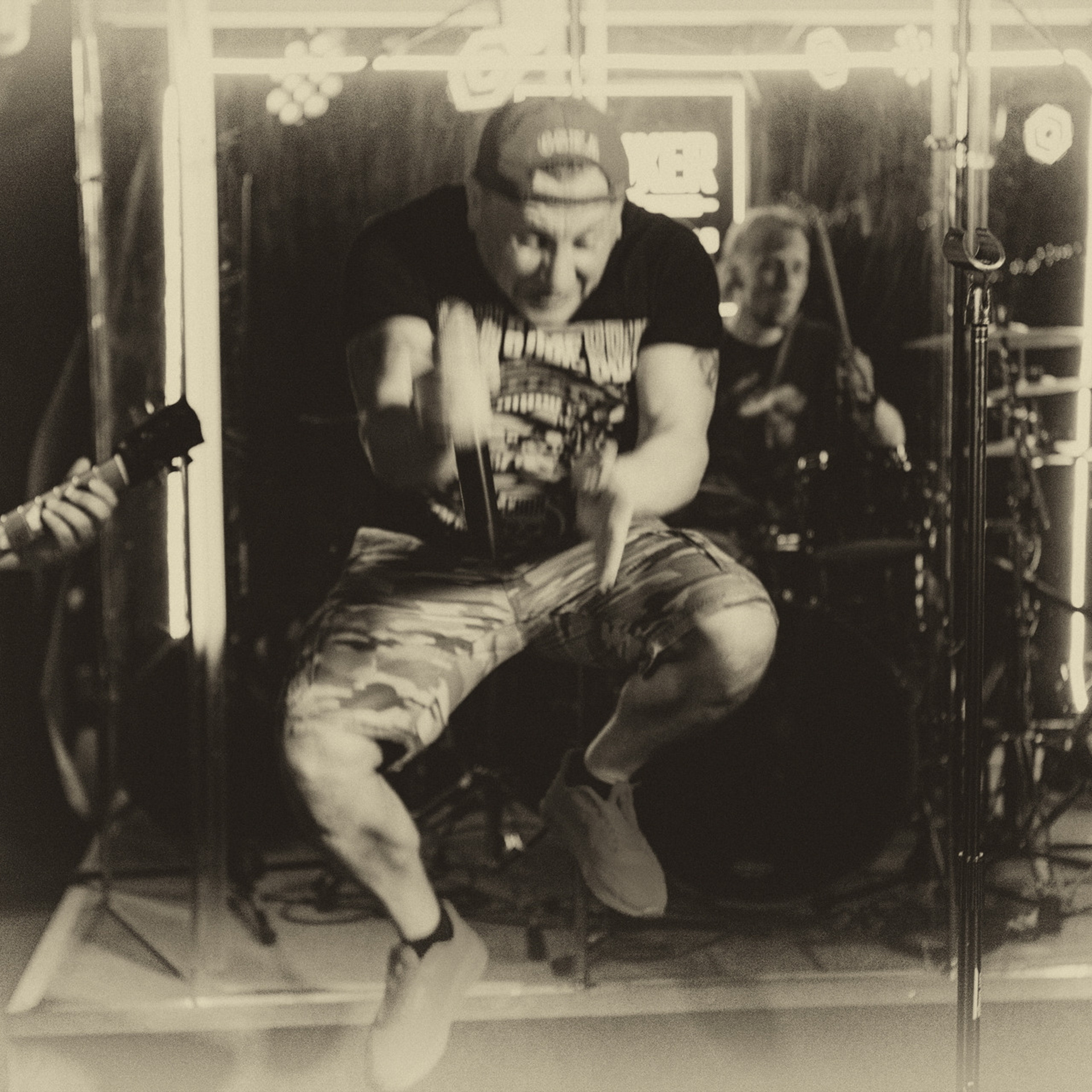 B47 — 102 — Blackout — 2021.05.12