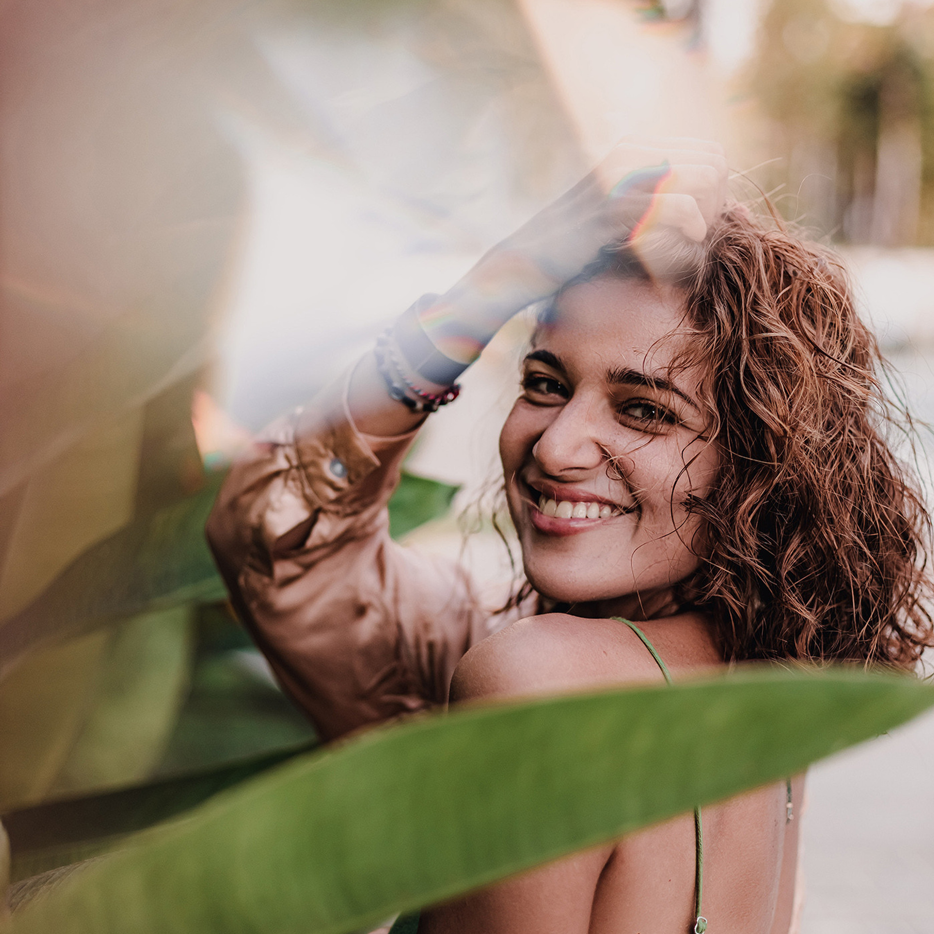 Яркая улыбка