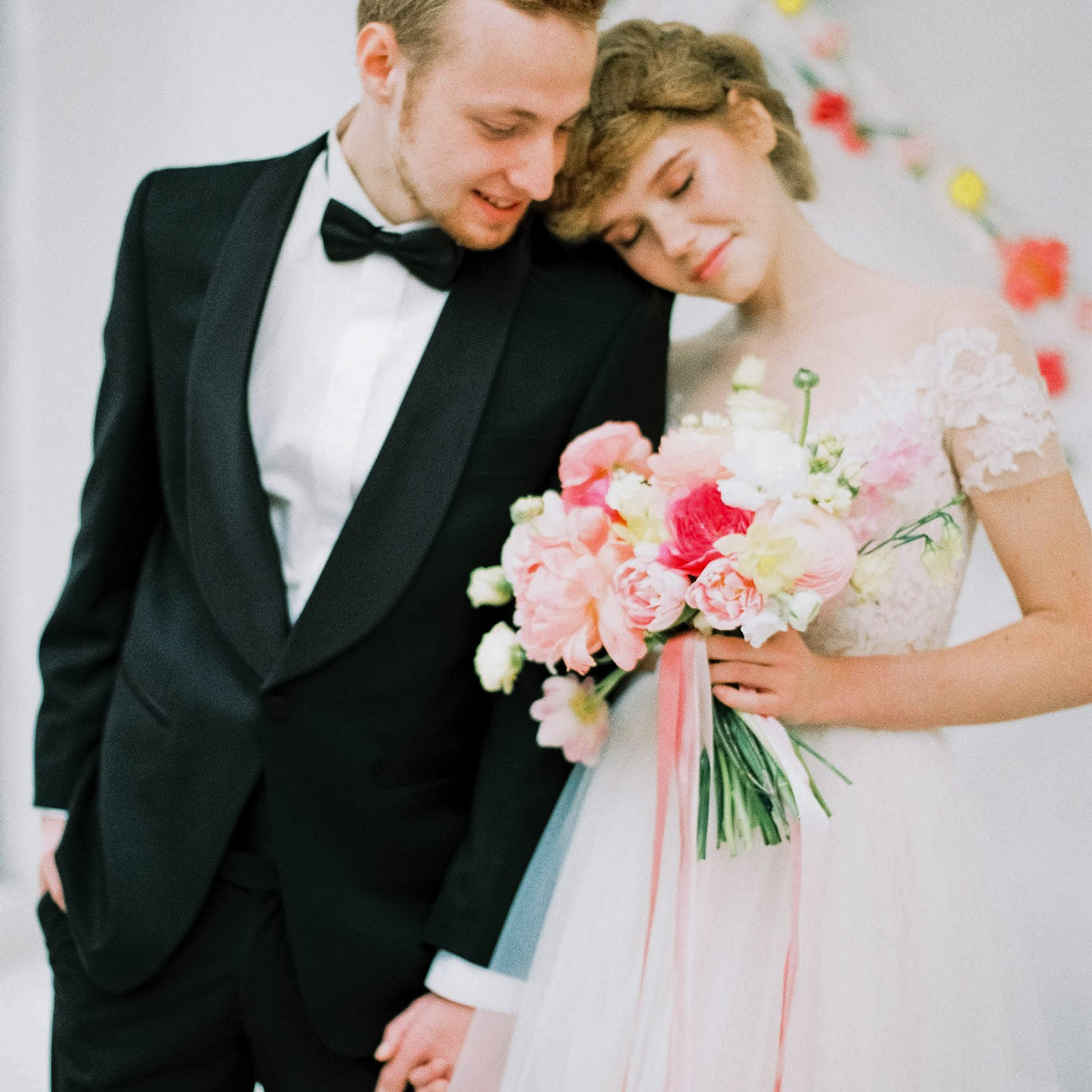 Свадебная студийная съёмка на плёнку