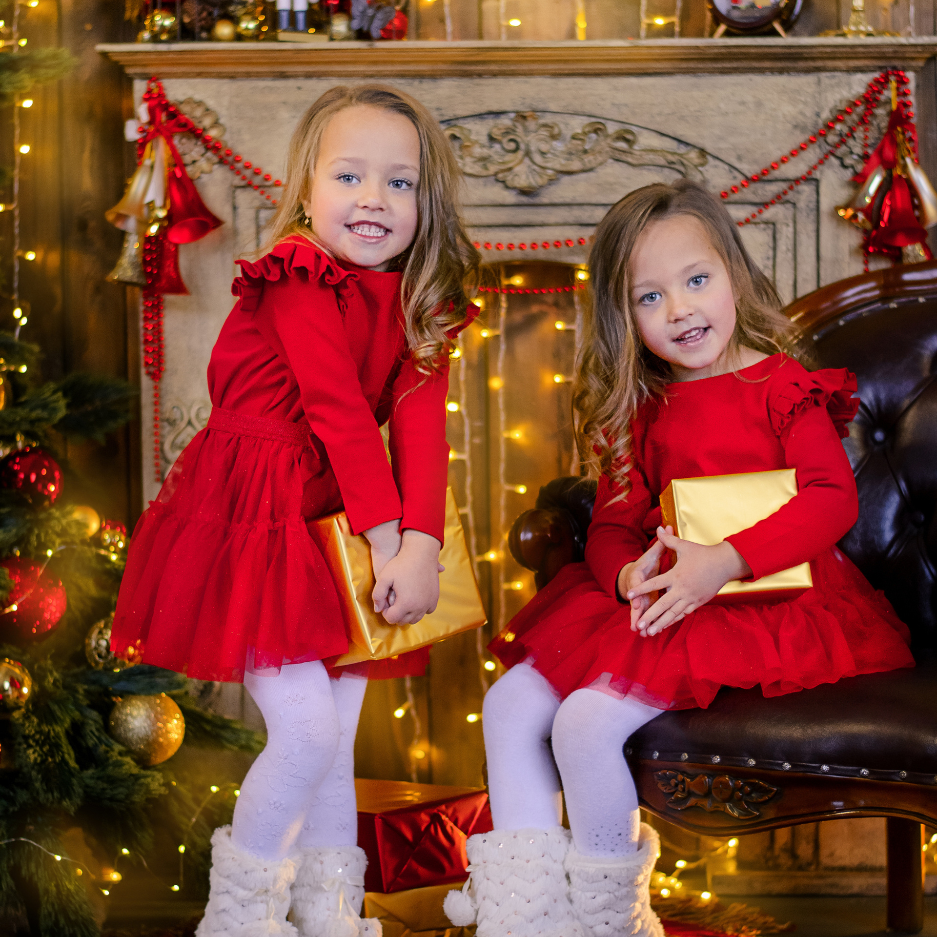 Девчонки-близняшки