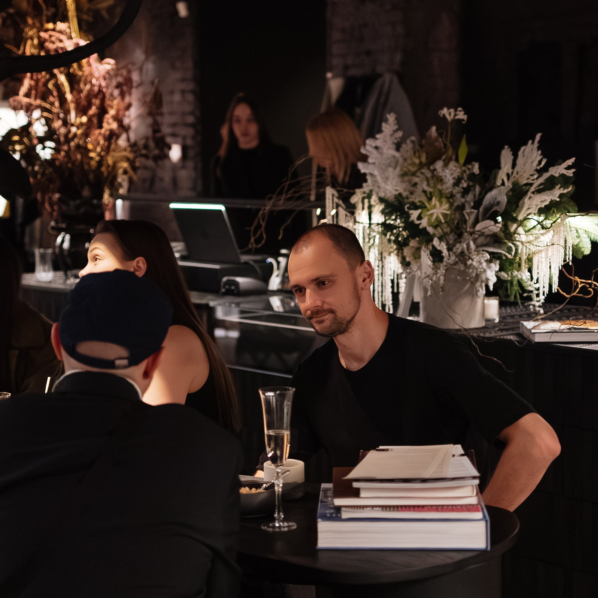 Not obligated 22.12.23. Photographer | Anna Christia