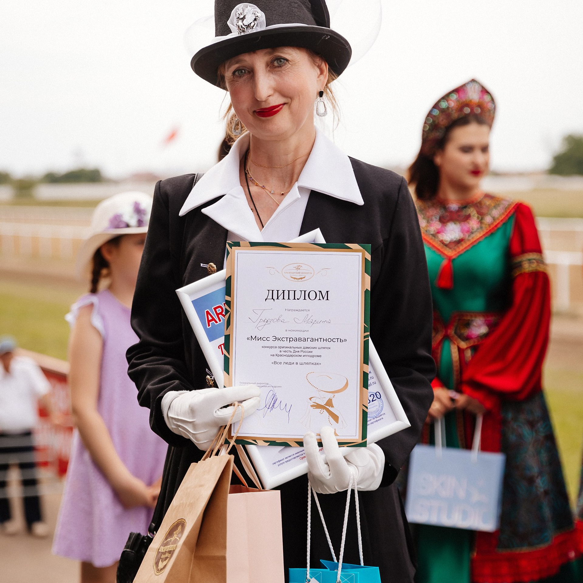 Скачки 10.06.23. Photographer | Anna Christia