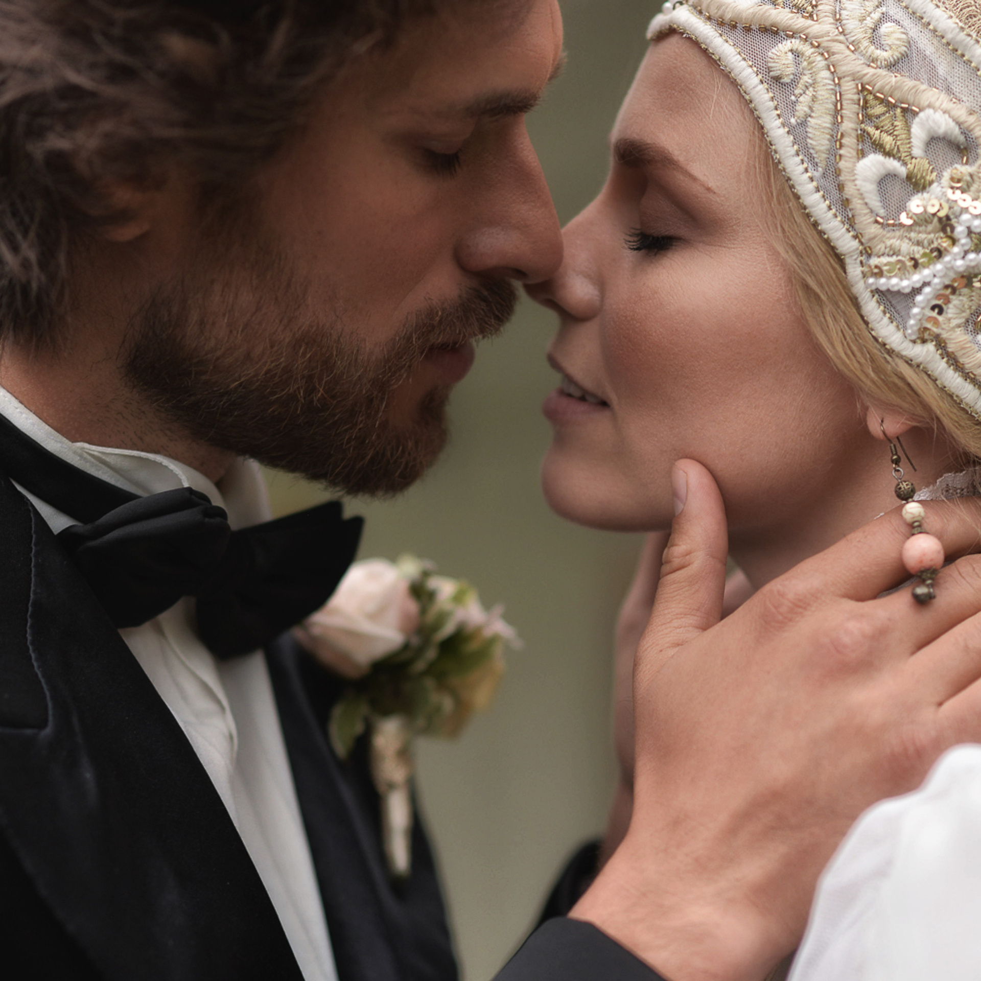 Slidemovie "Птичка". История о любви из детства