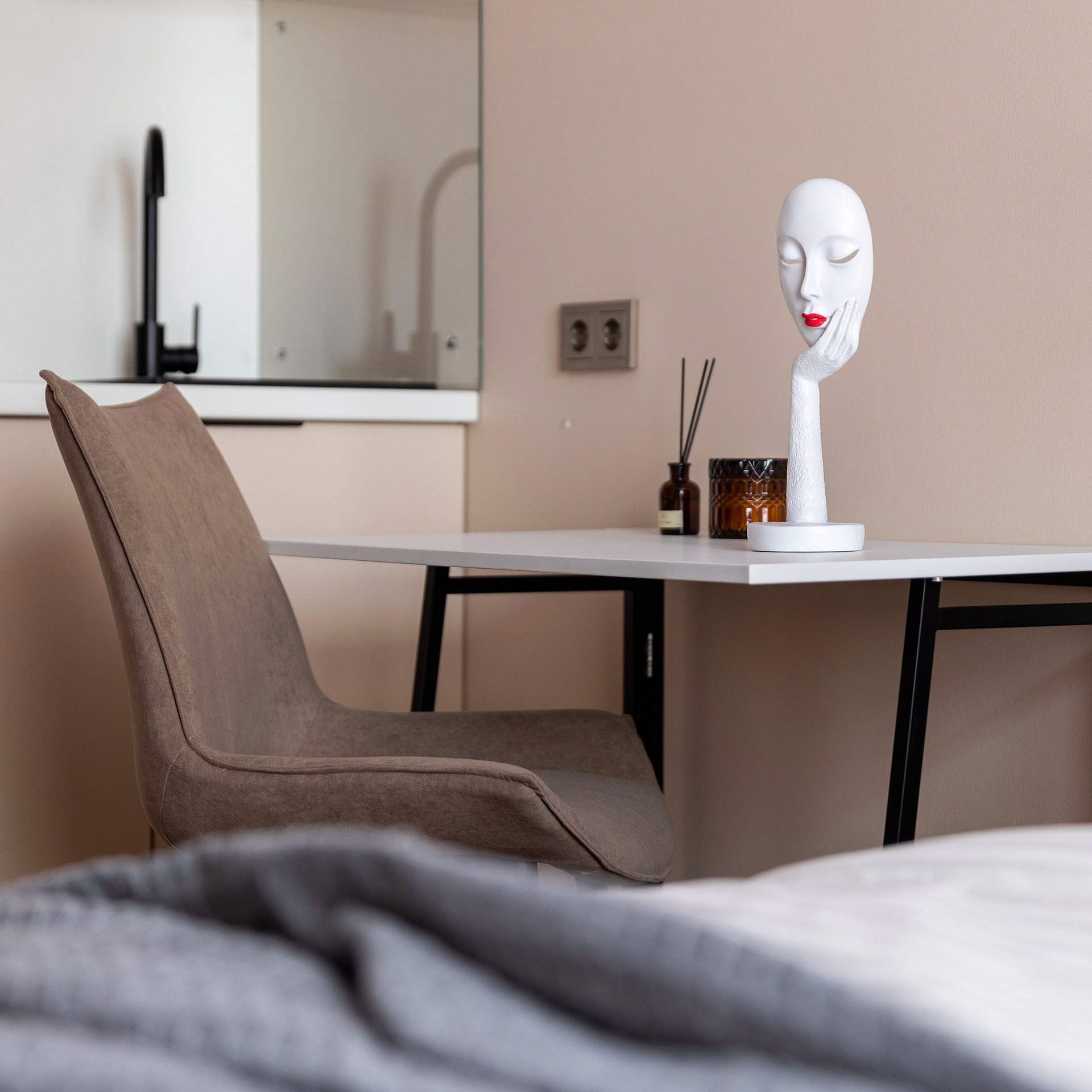 Студия в апартаментах Putilov Avenir. Интерьерный фотограф в Санкт-Петербурге, Ленинградской области и в Москве Николай Щербаков