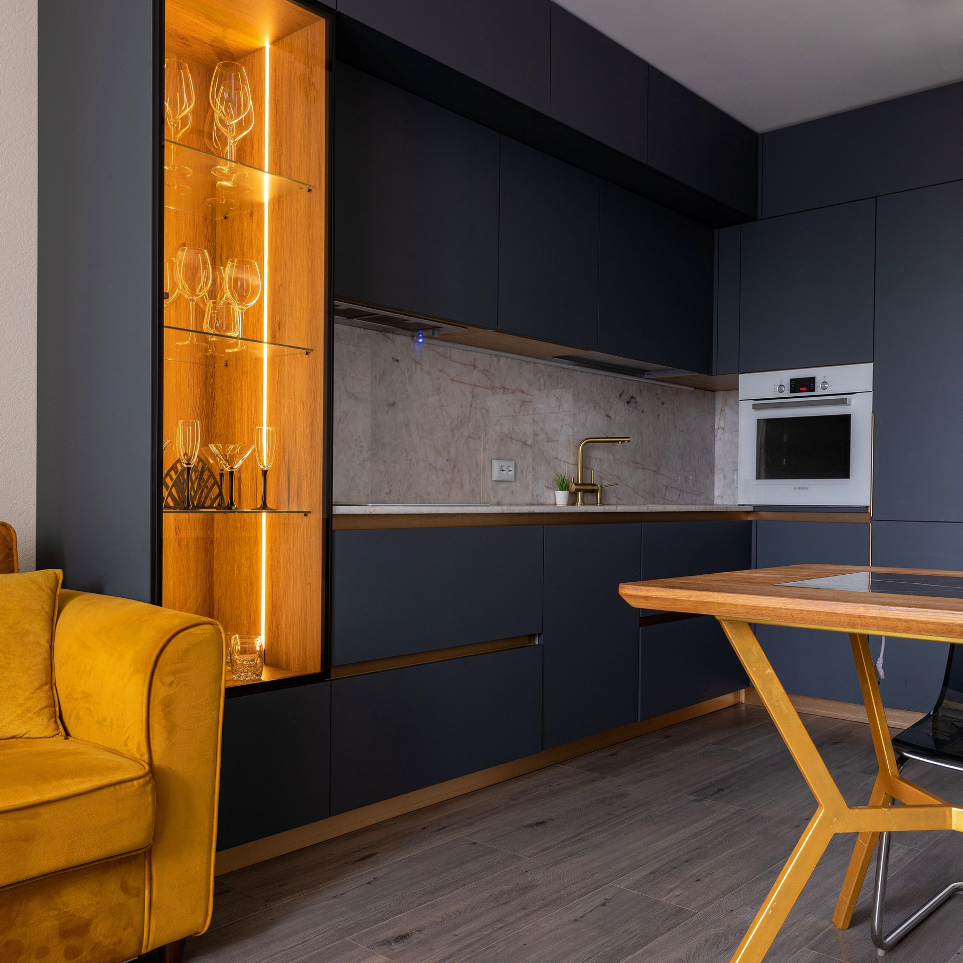 Фотосъёмка кухонного гарнитура и стола. Интерьерный фотограф в Санкт-Петербурге, Ленинградской области и в Москве Николай Щербаков