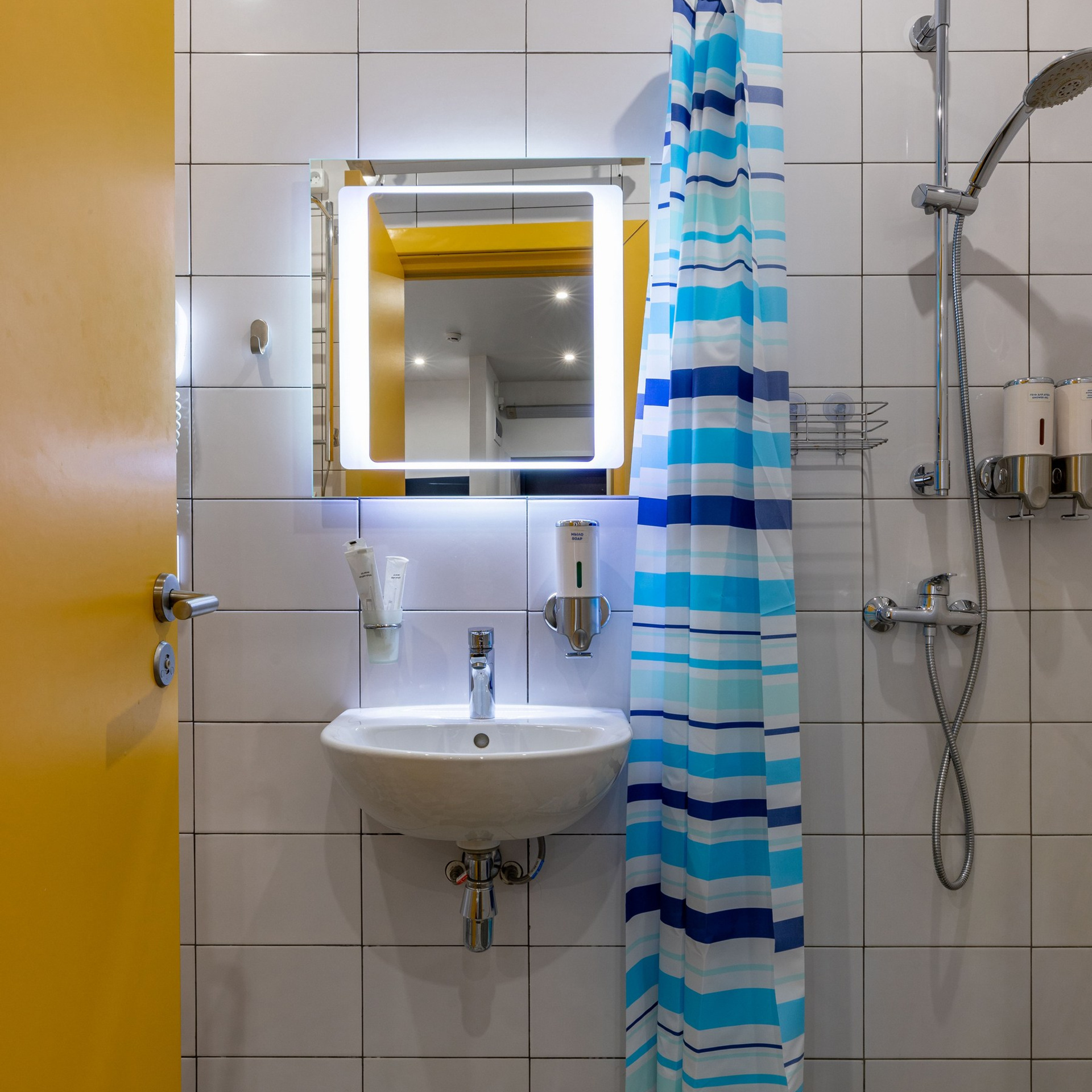 Отель Izzzi на пер. Крылово. Интерьерный фотограф в Санкт-Петербурге, Ленинградской области и в Москве Николай Щербаков