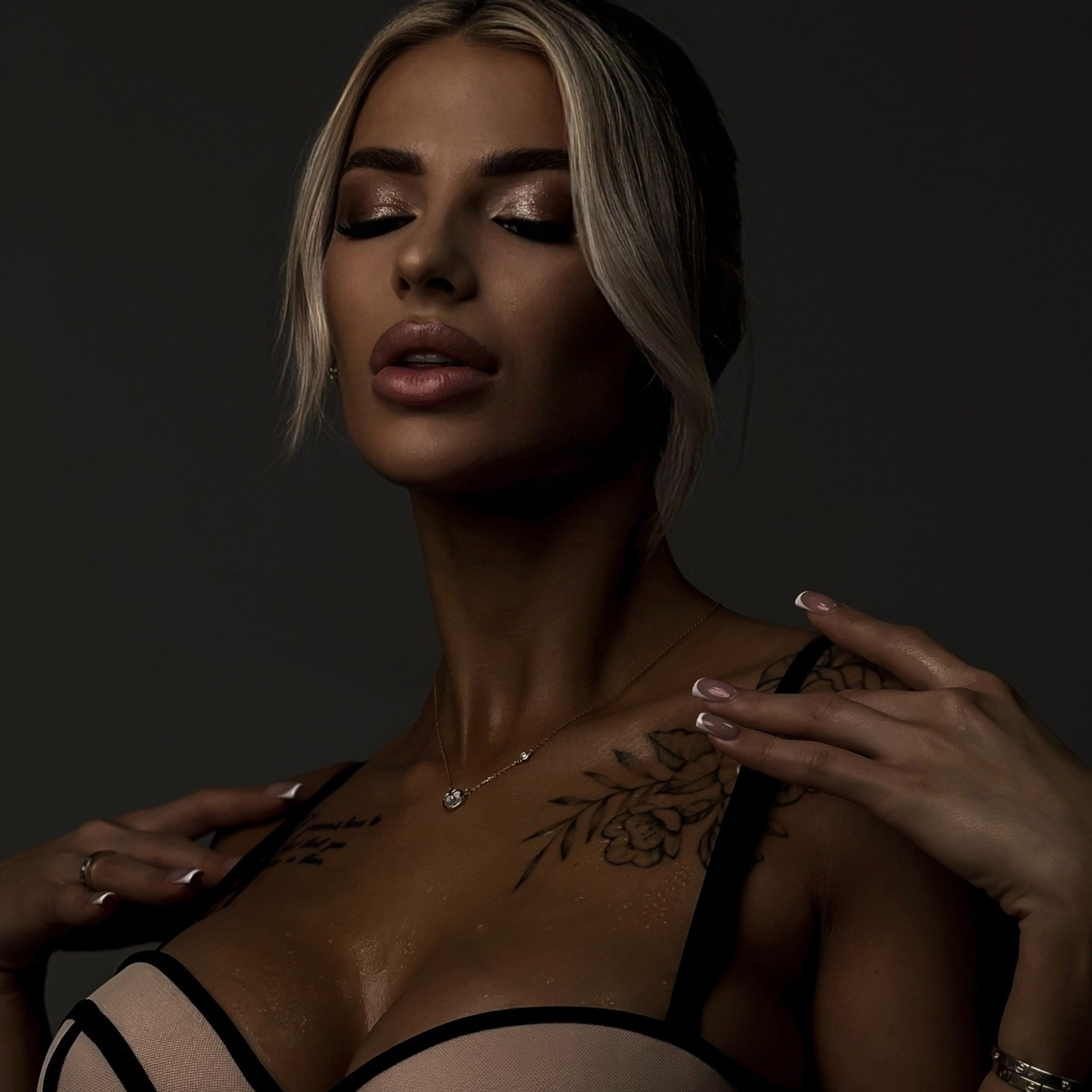 Девушки шоколадки 🤎