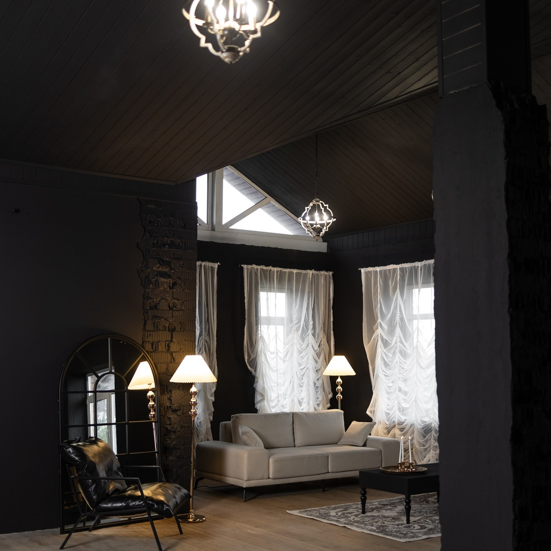 Дом (Большой зал) (Калинина, 189а)