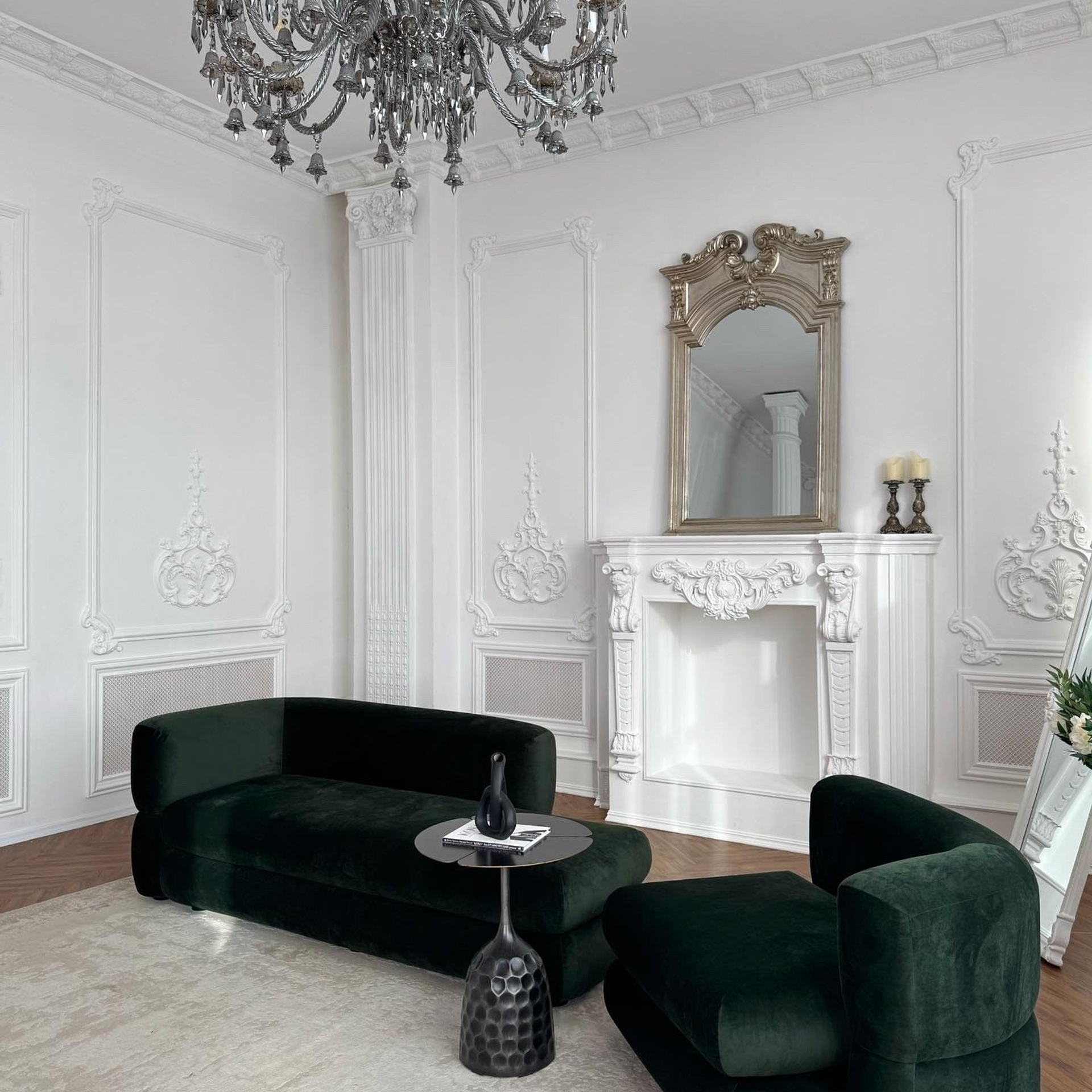 Whita Crow, зал Адонис (Станке-Димитрова, 54а, БЦ Десна)